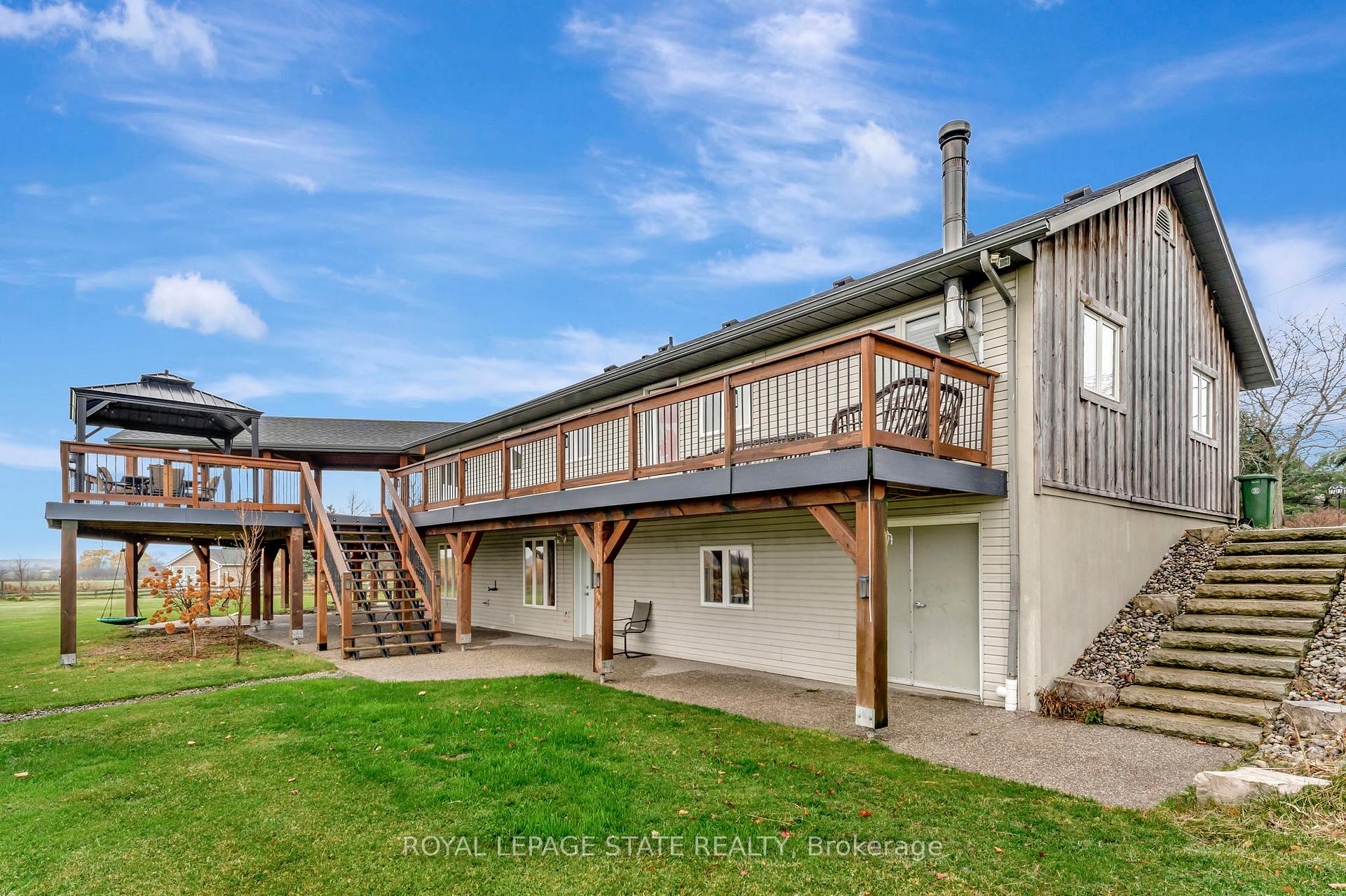 Photo 36 of 621 Ridge Road W, Grimsby, Grimsby Escarpment — HOMEH