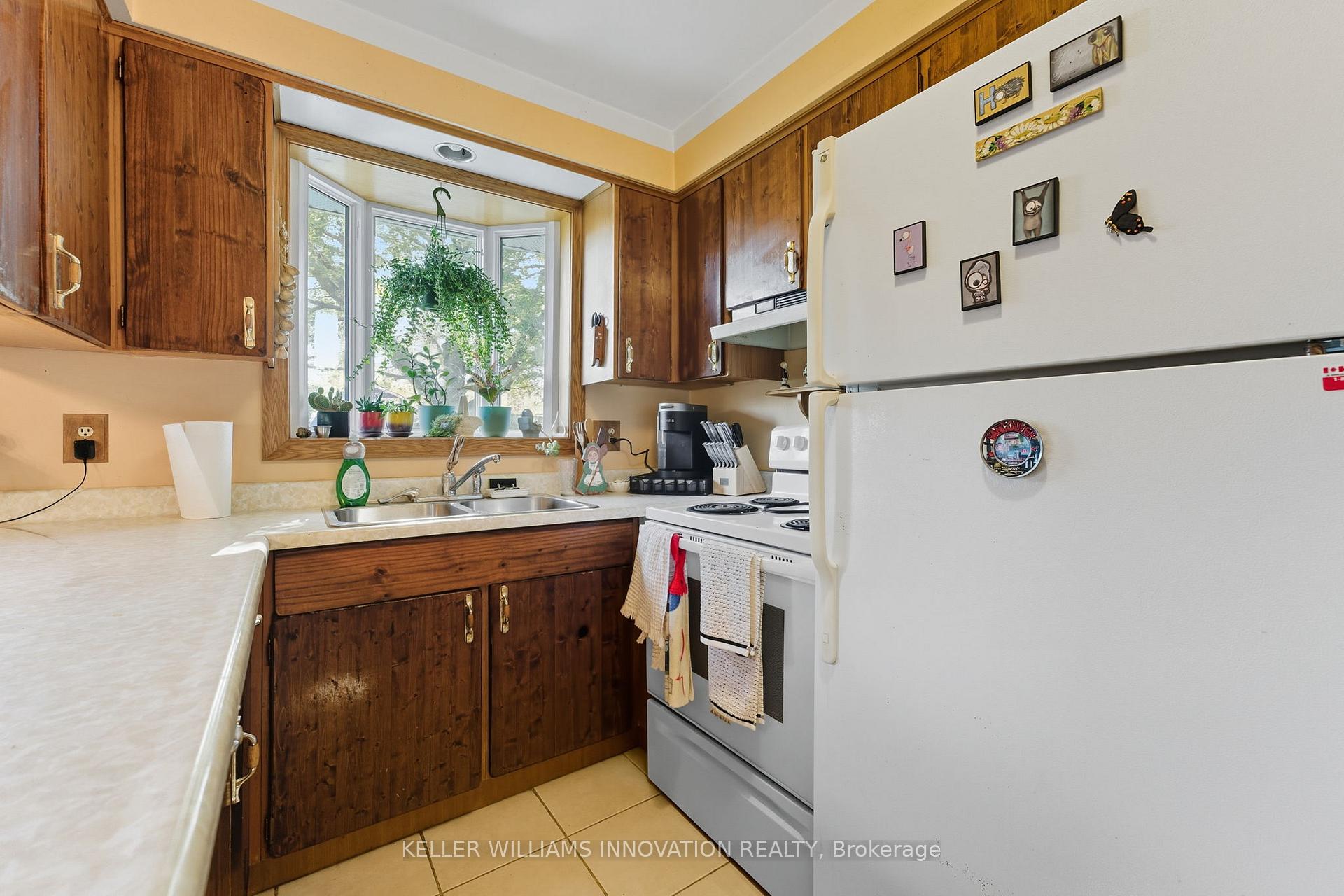 Photo 12 of 86 Balmoral Drive, Guelph, Riverside Park — HOMEH