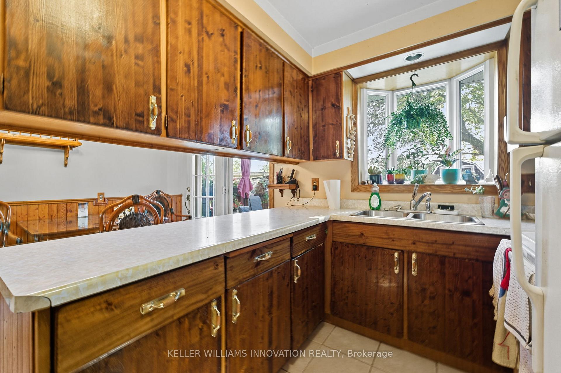 Photo 13 of 86 Balmoral Drive, Guelph, Riverside Park — HOMEH