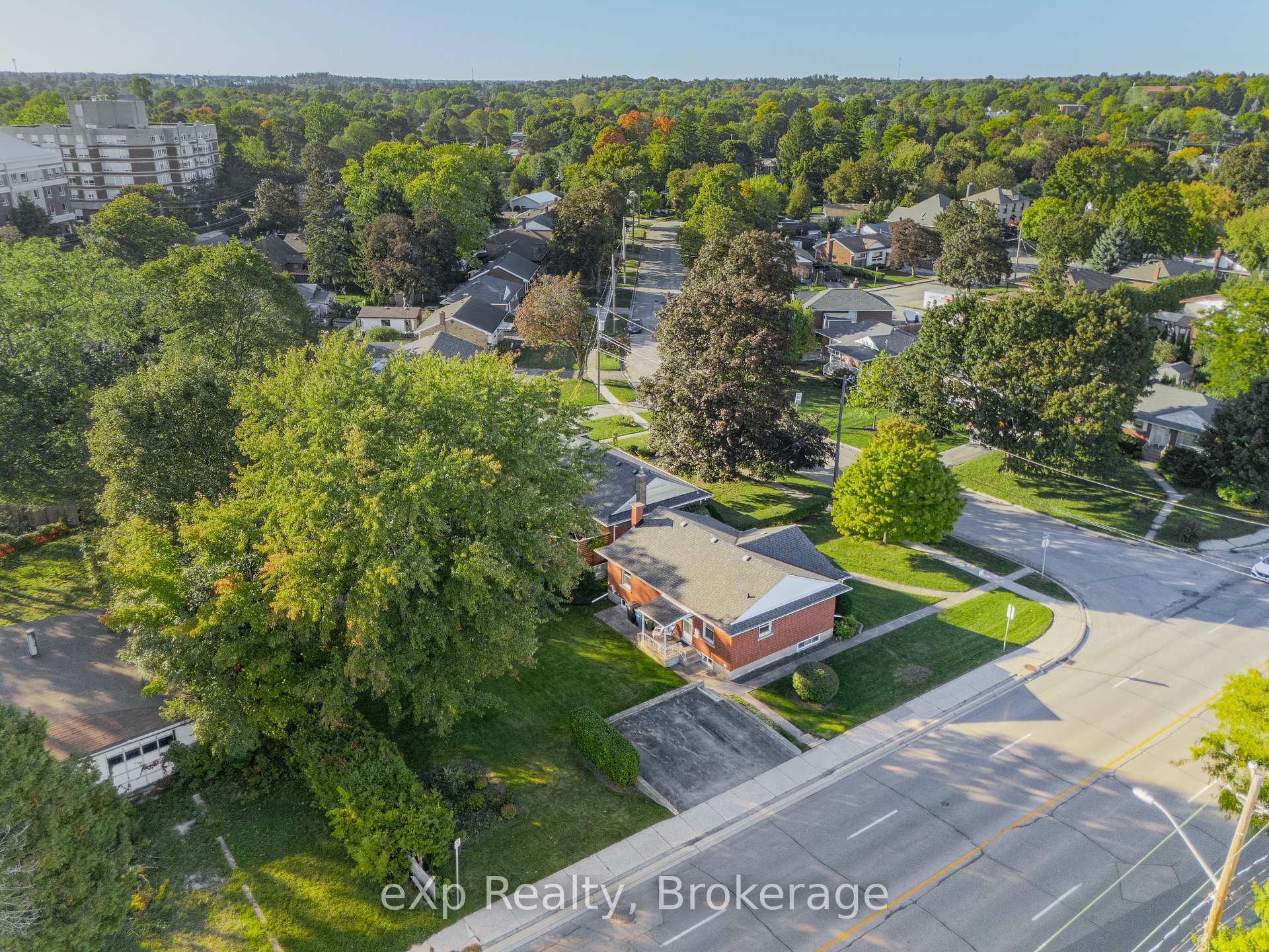 Photo 48 of 2 Skov Crescent, Guelph, General Hospital — HOMEH