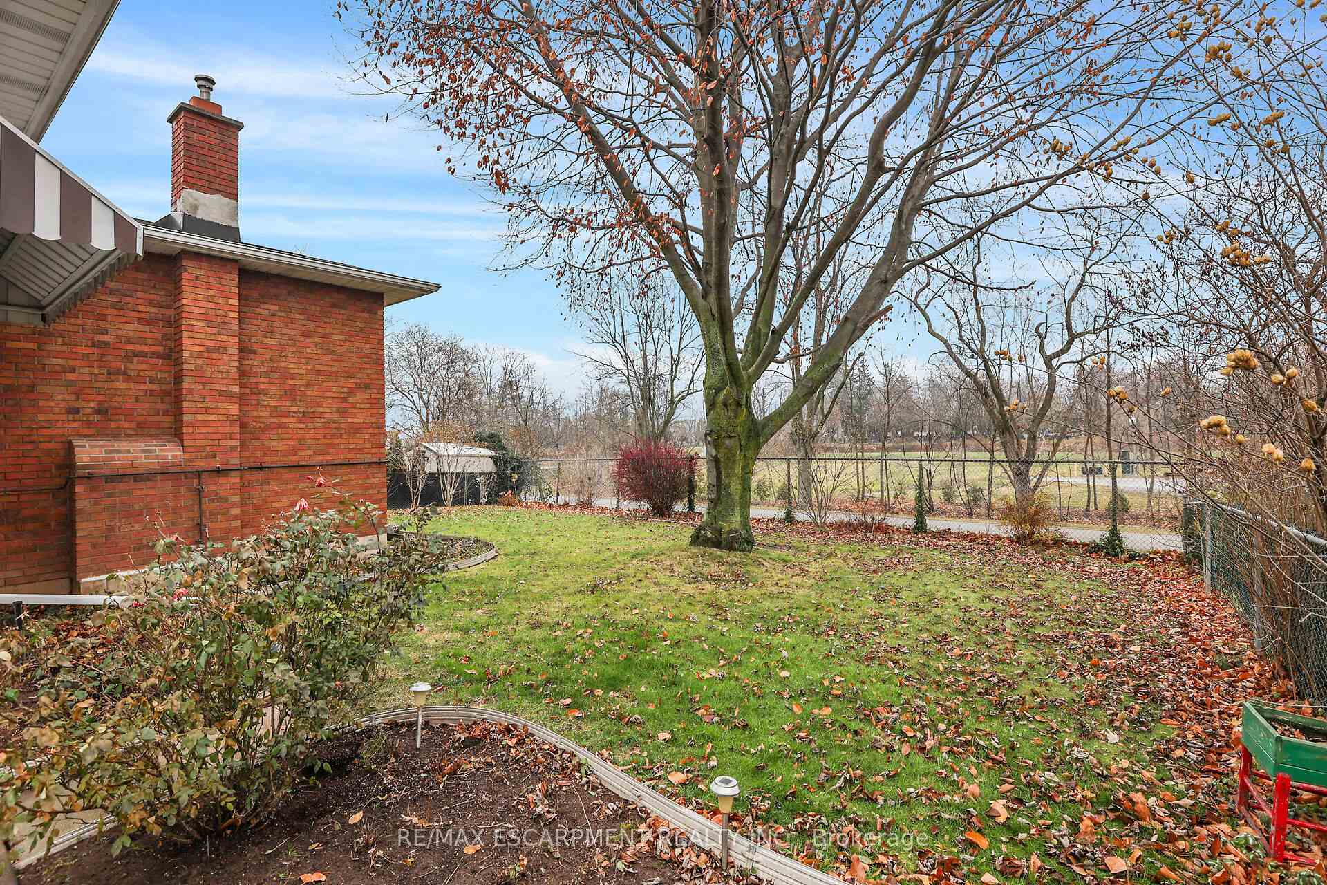 Photo 39 of 48 Debora Drive, Grimsby, Grimsby East — HOMEH