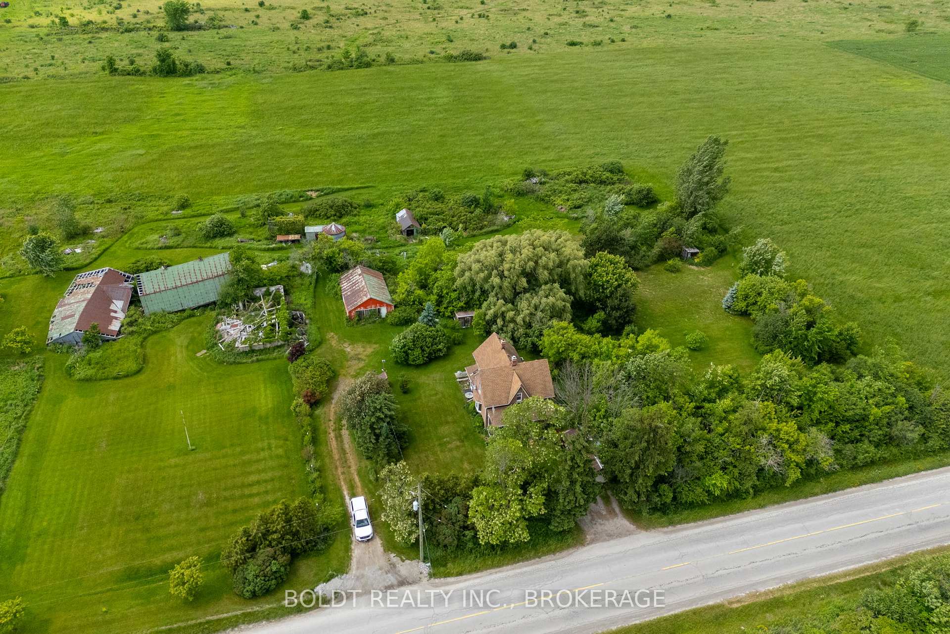 Photo 1 of 339 Eleventh Road E, Hamilton, Rural Stoney Creek — HOMEH