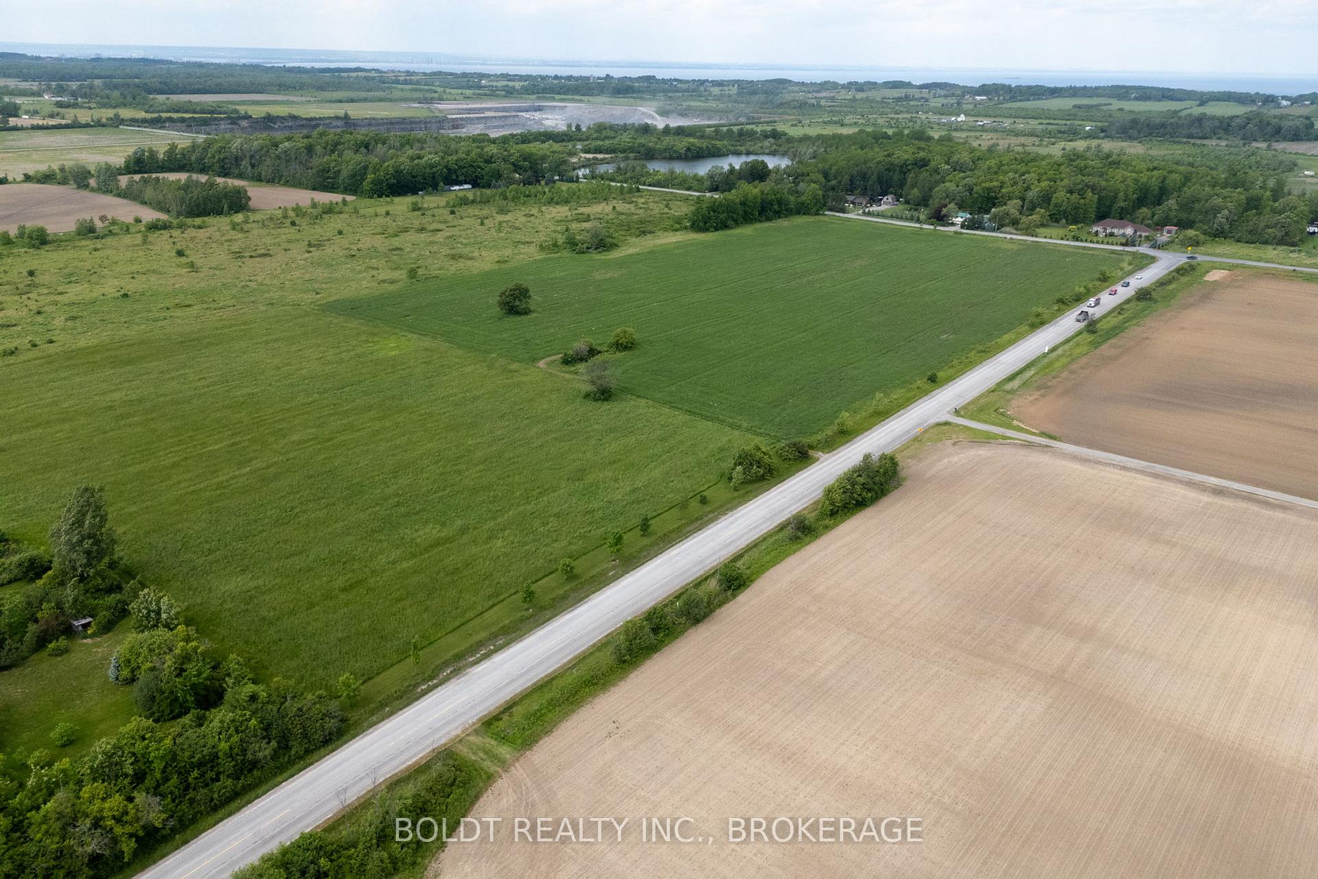 Photo 11 of 339 Eleventh Road E, Hamilton, Rural Stoney Creek — HOMEH