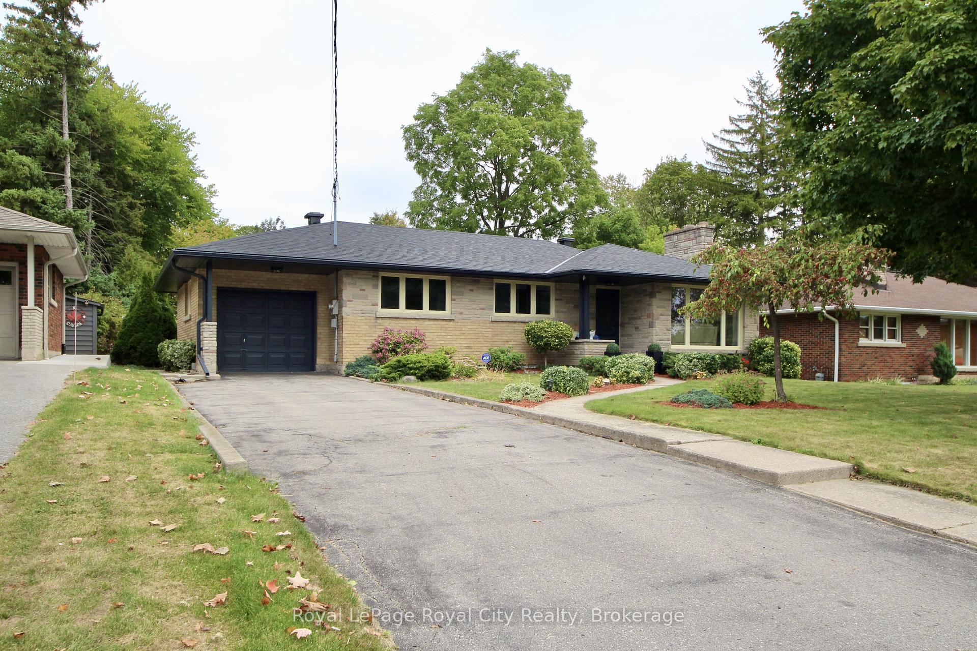 Photo 2 of 133 Westmount Road, Guelph, Exhibition Park — HOMEH