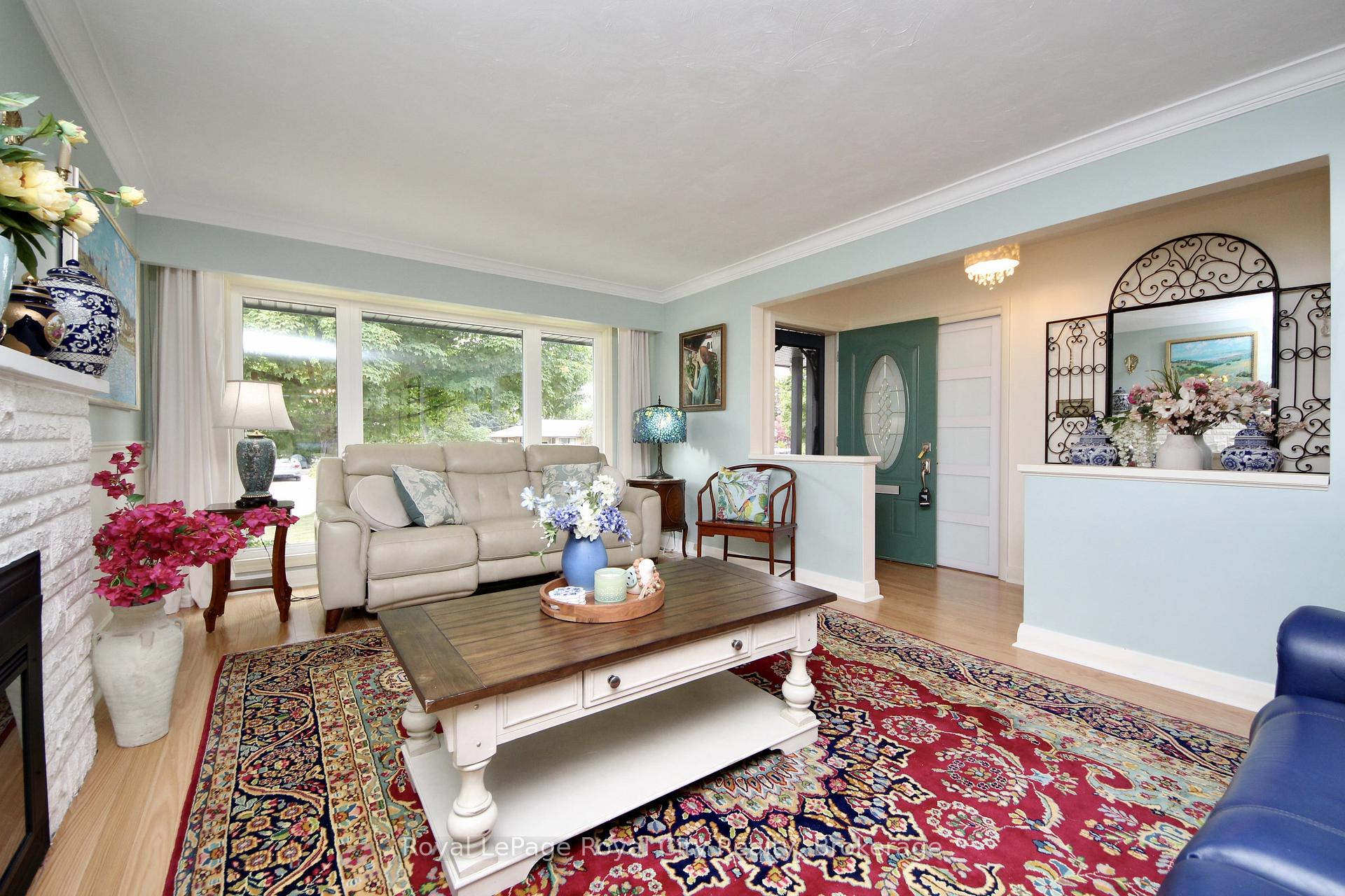 Photo 6 of 133 Westmount Road, Guelph, Exhibition Park — HOMEH