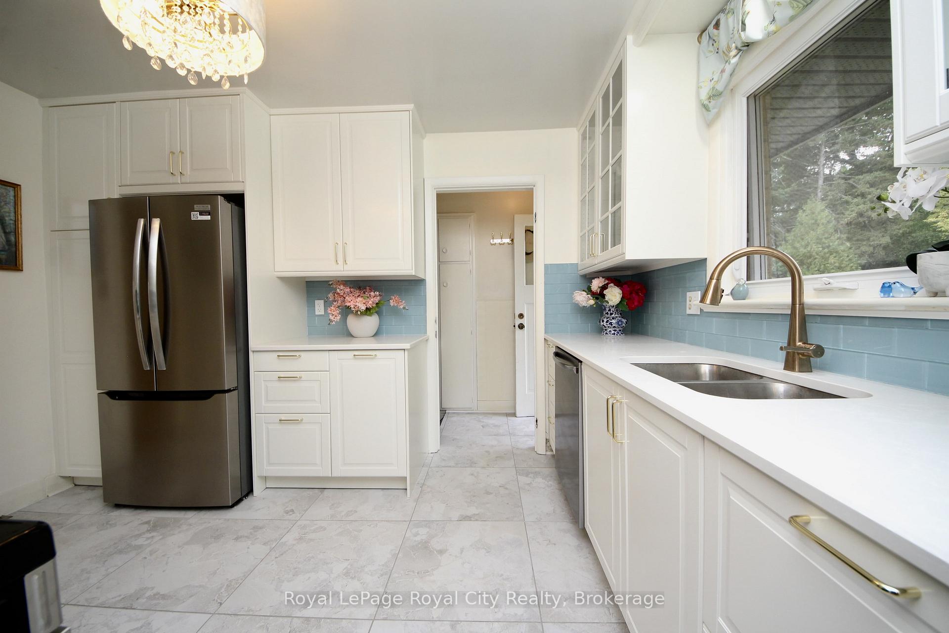 Photo 11 of 133 Westmount Road, Guelph, Exhibition Park — HOMEH
