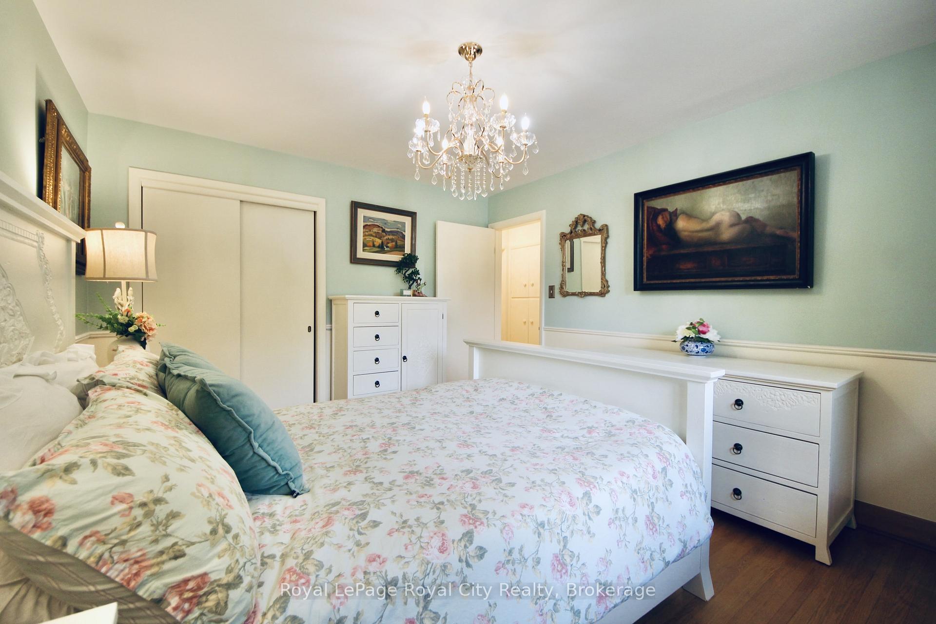 Photo 16 of 133 Westmount Road, Guelph, Exhibition Park — HOMEH