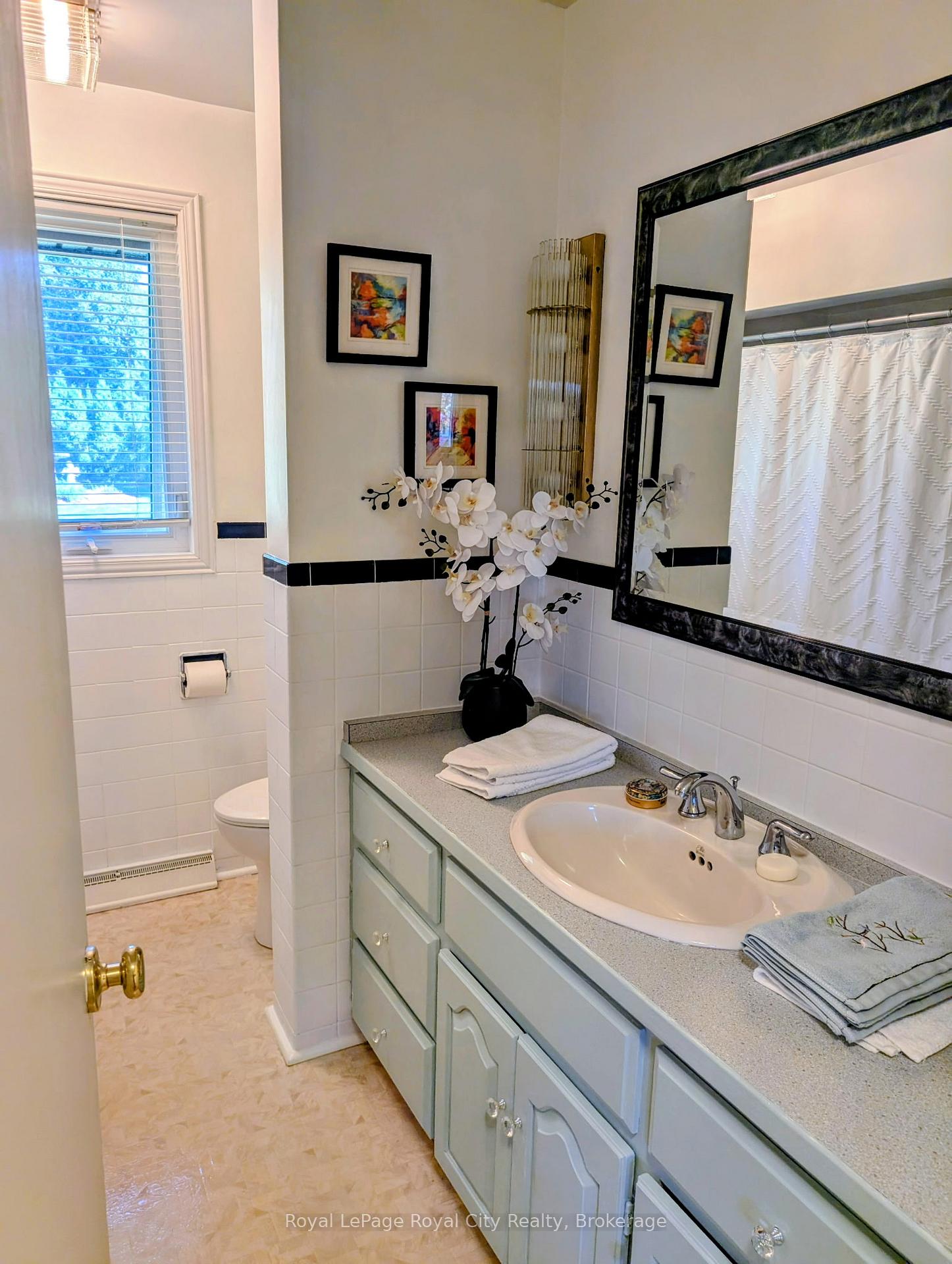 Photo 21 of 133 Westmount Road, Guelph, Exhibition Park — HOMEH