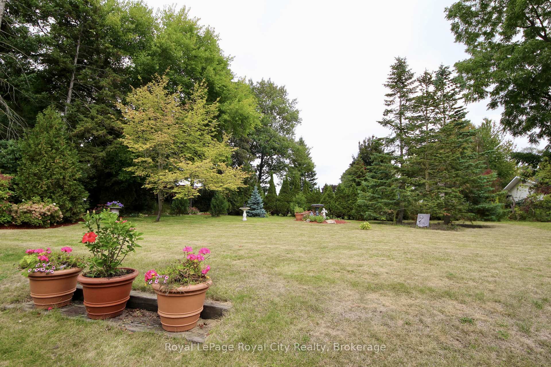 Photo 30 of 133 Westmount Road, Guelph, Exhibition Park — HOMEH