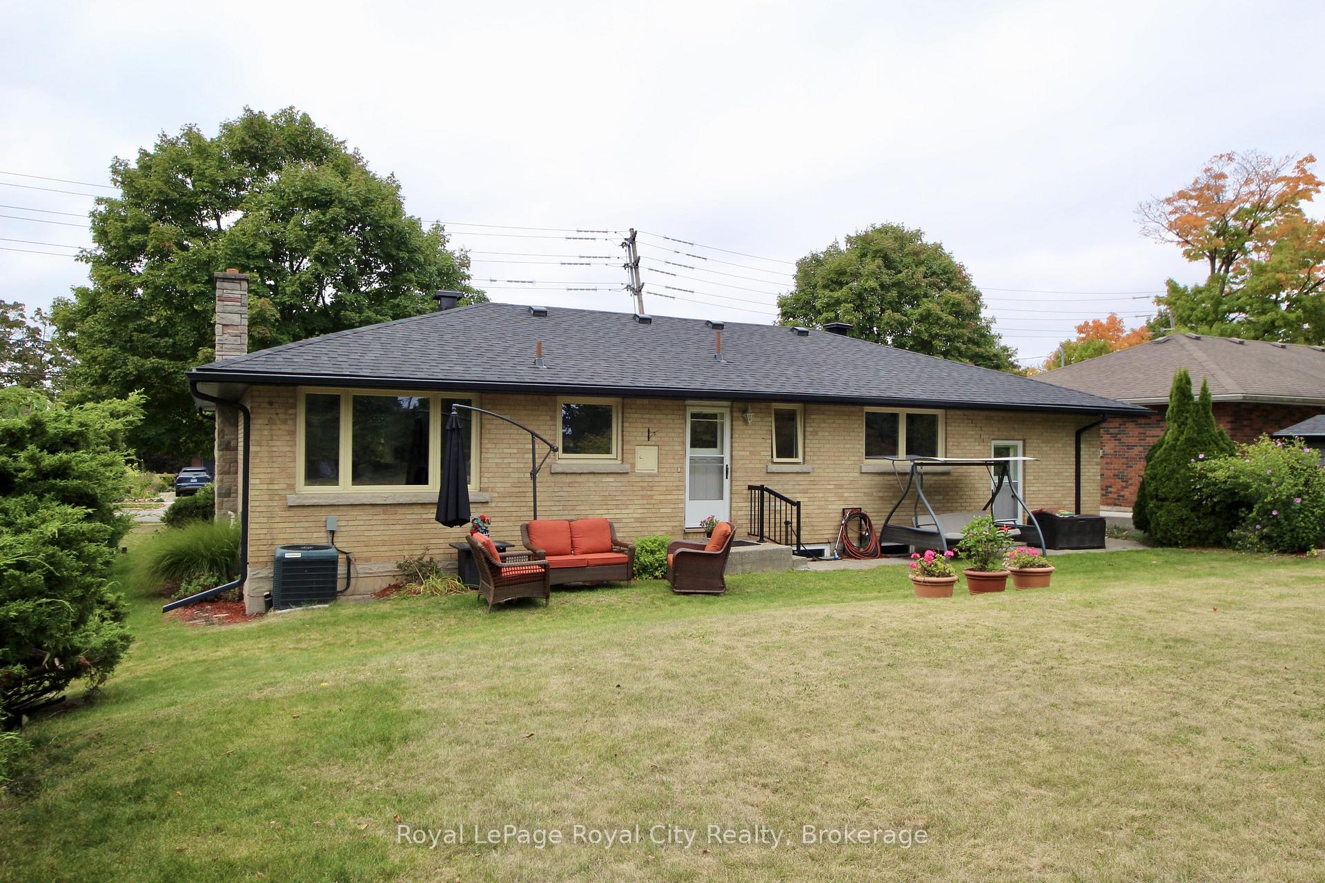 Photo 32 of 133 Westmount Road, Guelph, Exhibition Park — HOMEH