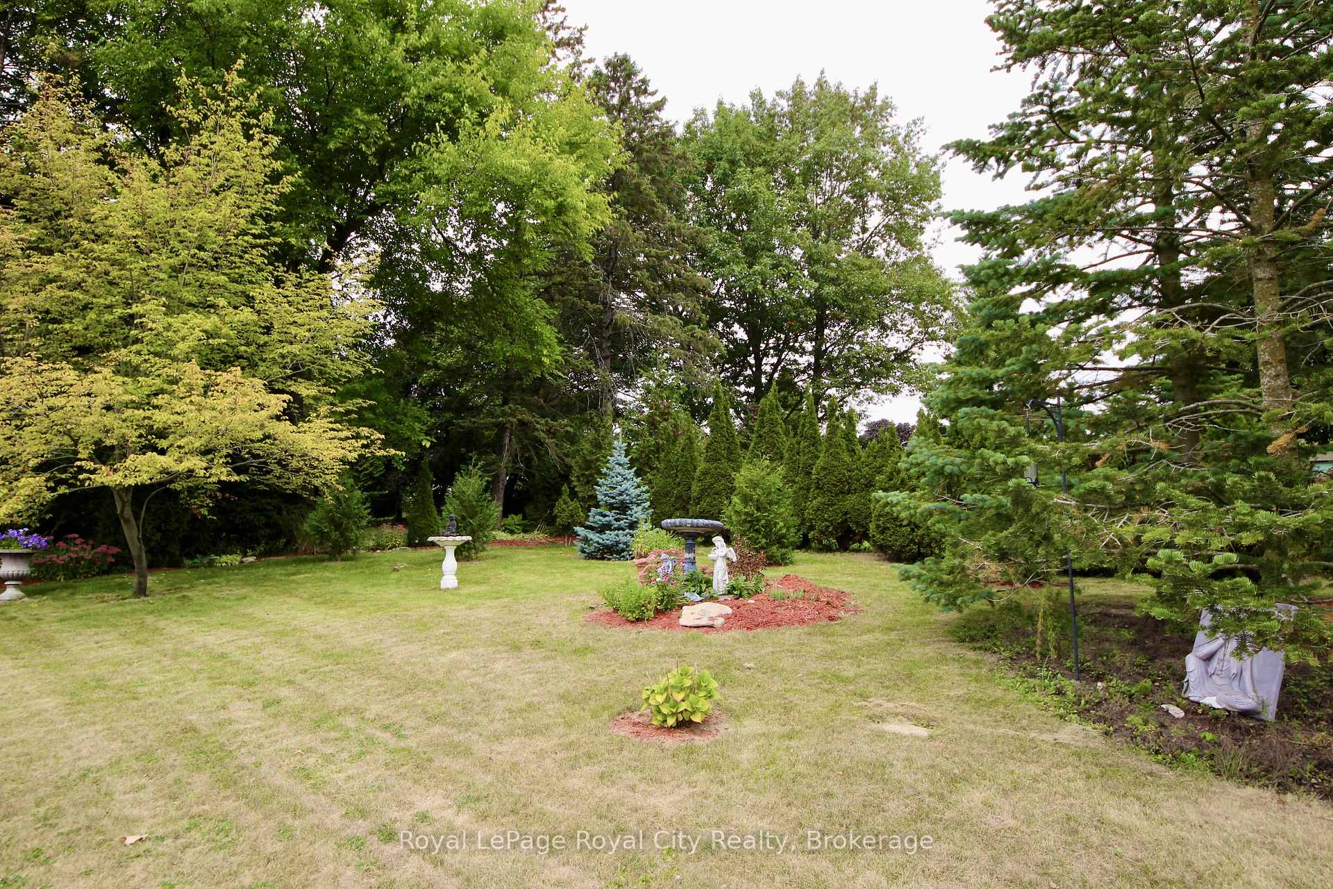 Photo 33 of 133 Westmount Road, Guelph, Exhibition Park — HOMEH