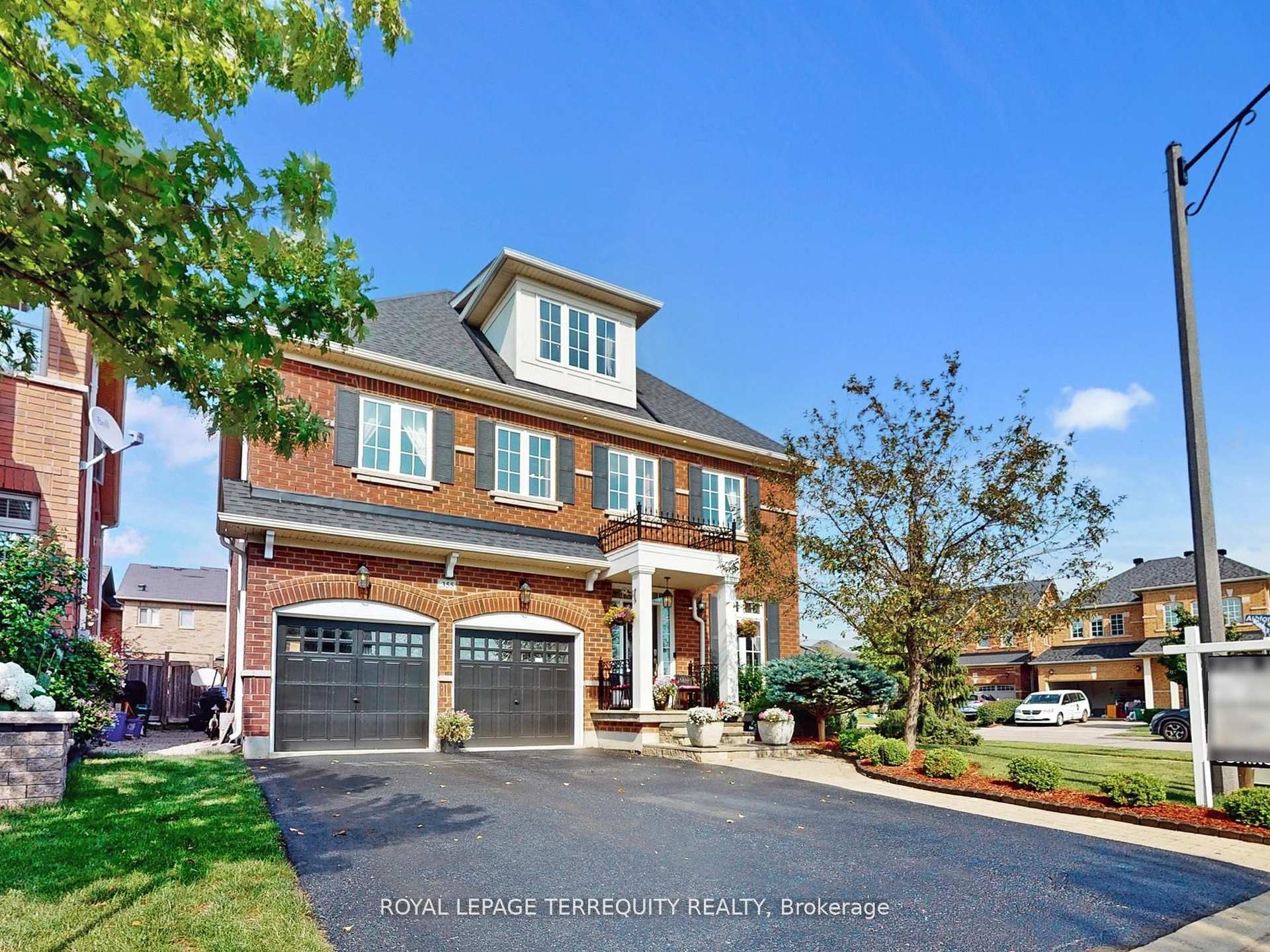 Photo 2 of 355 Giddings Crescent, Milton, Scott — HOMEH