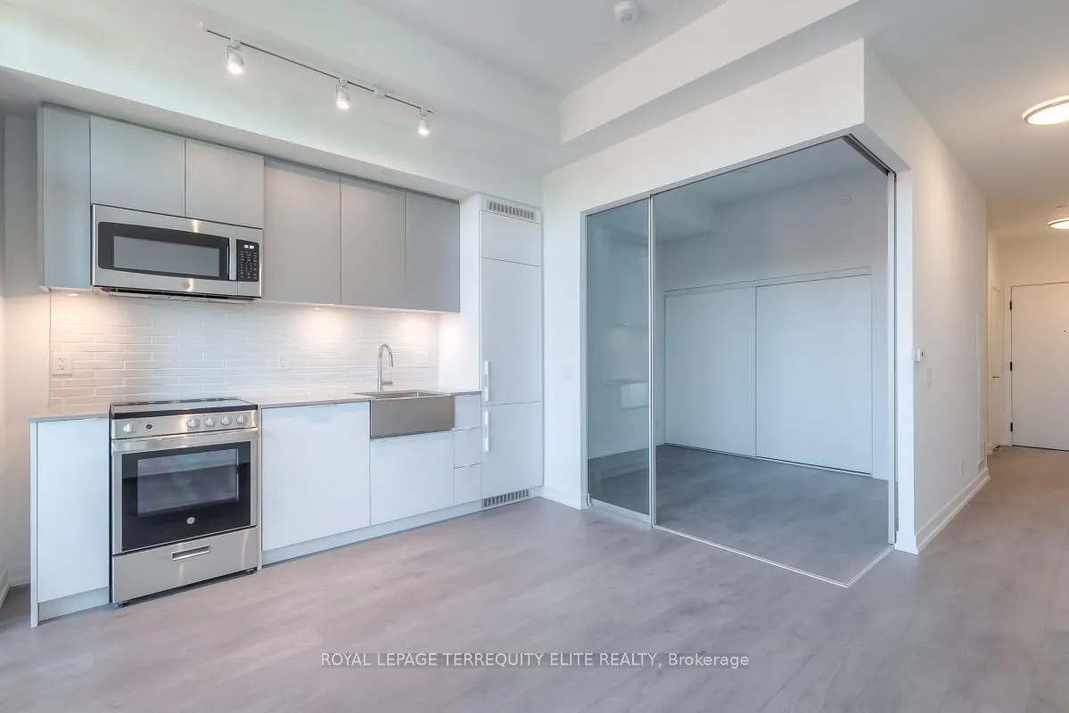 Photo 6 of Unit 425, 270 Dufferin Street, Toronto, South Parkdale — HOMEH