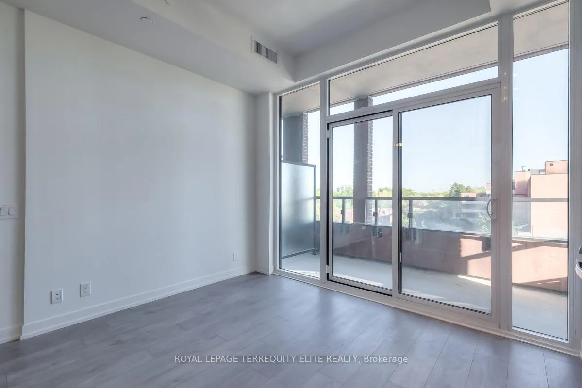 Photo 8 of Unit 425, 270 Dufferin Street, Toronto, South Parkdale — HOMEH