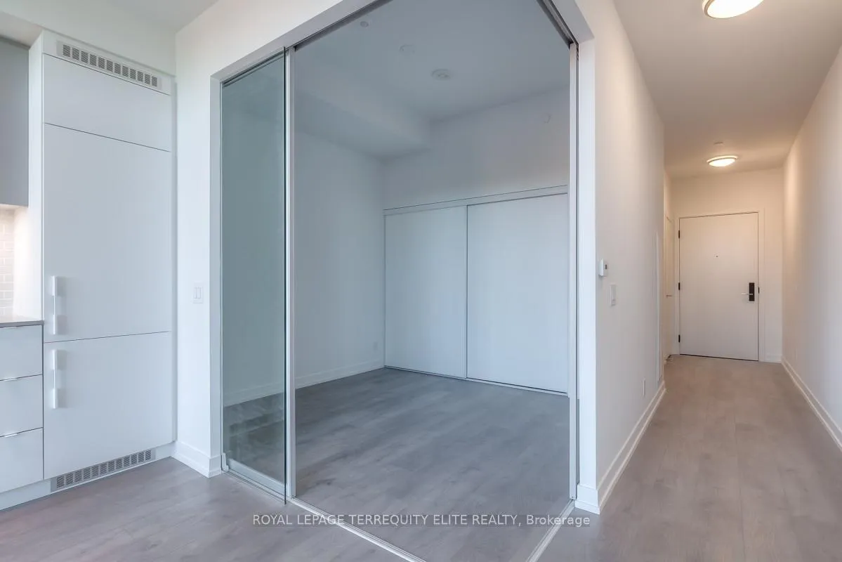 Photo 13 of Unit 425, 270 Dufferin Street, Toronto, South Parkdale — HOMEH