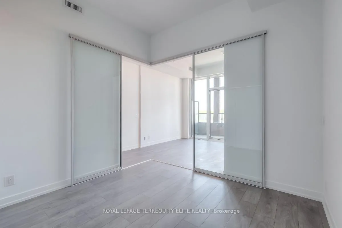 Photo 16 of Unit 425, 270 Dufferin Street, Toronto, South Parkdale — HOMEH
