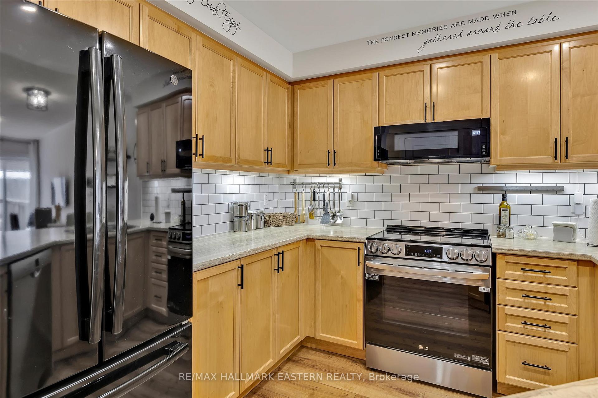 Photo 7 of 533 Garbutt Terrace, Peterborough, Northcrest Ward 5 — HOMEH