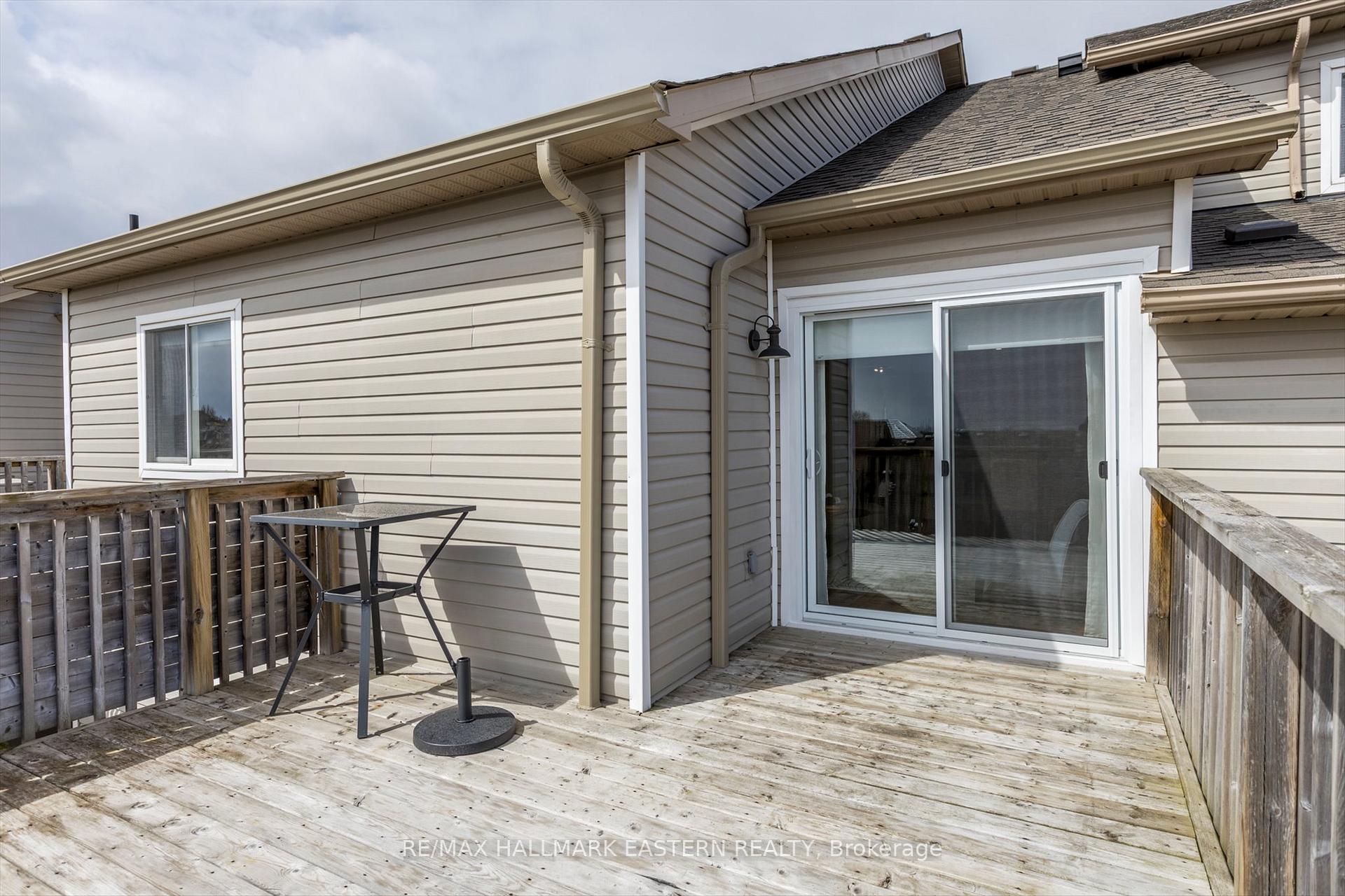 Photo 24 of 533 Garbutt Terrace, Peterborough, Northcrest Ward 5 — HOMEH