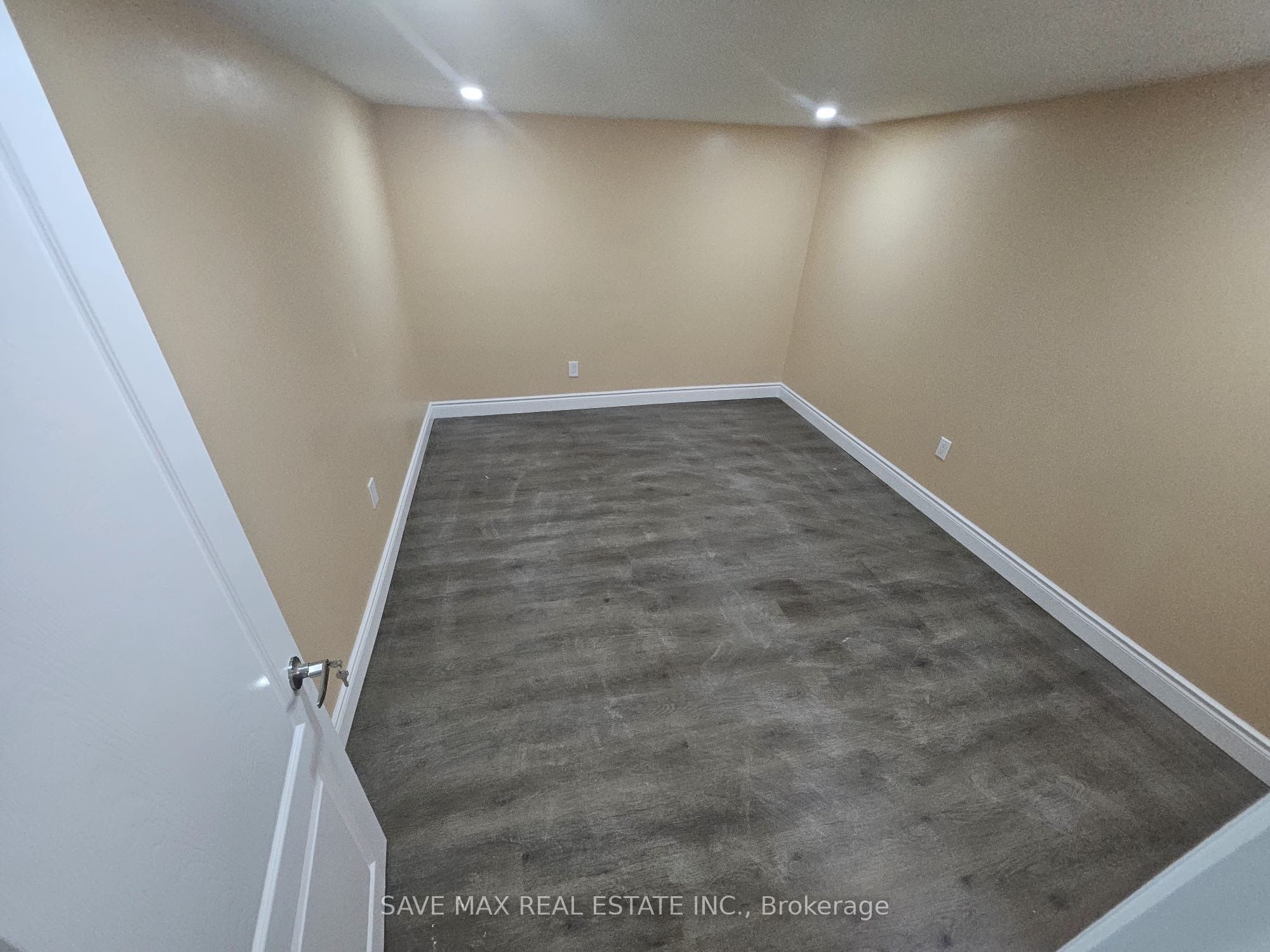 Photo 21 of Unit Basement, 75 Fountainbridge Drive, Caledon, Bolton East — HOMEH
