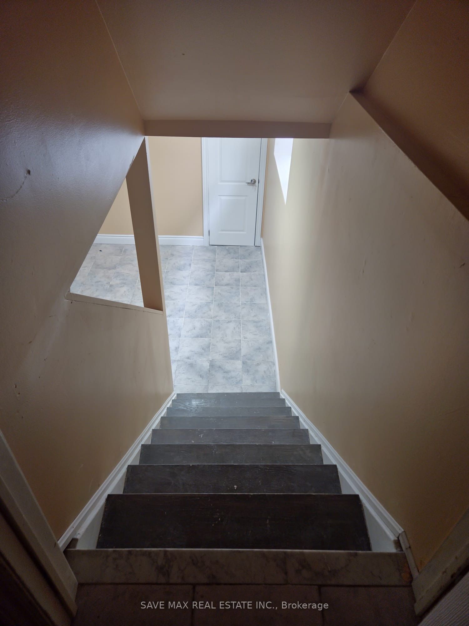 Photo 25 of Unit Basement, 75 Fountainbridge Drive, Caledon, Bolton East — HOMEH