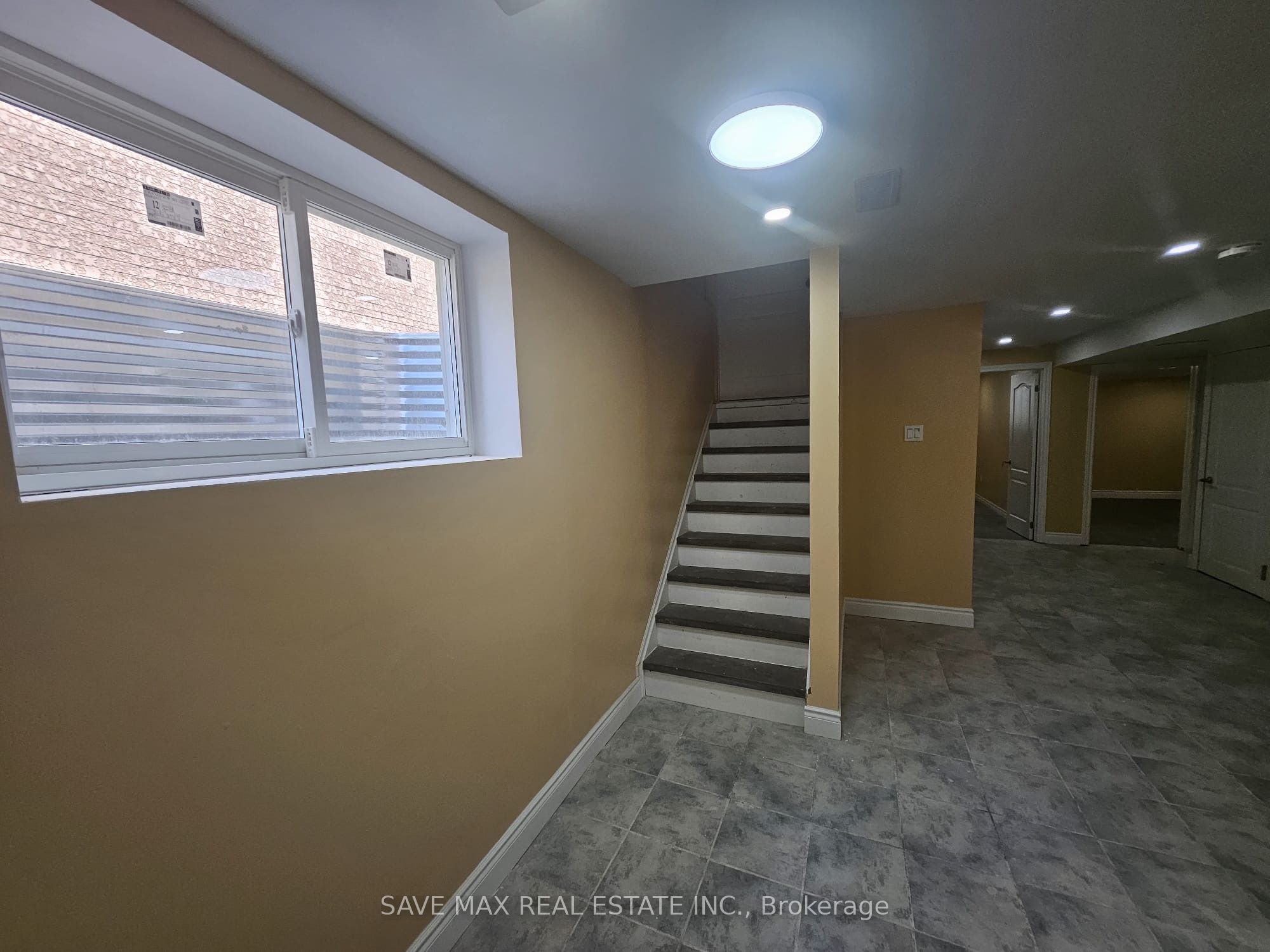 Photo 29 of Unit Basement, 75 Fountainbridge Drive, Caledon, Bolton East — HOMEH