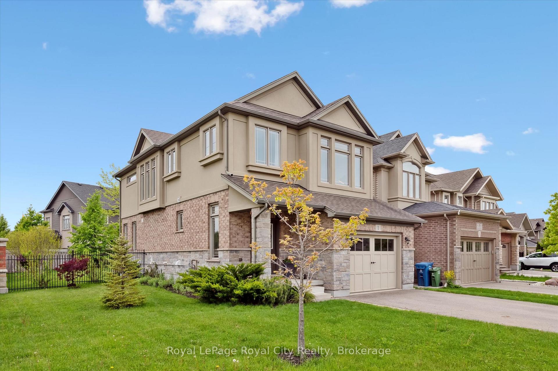 Photo 2 of 1 Samuel Drive, Guelph, Pineridge/Westminster Woods — HOMEH