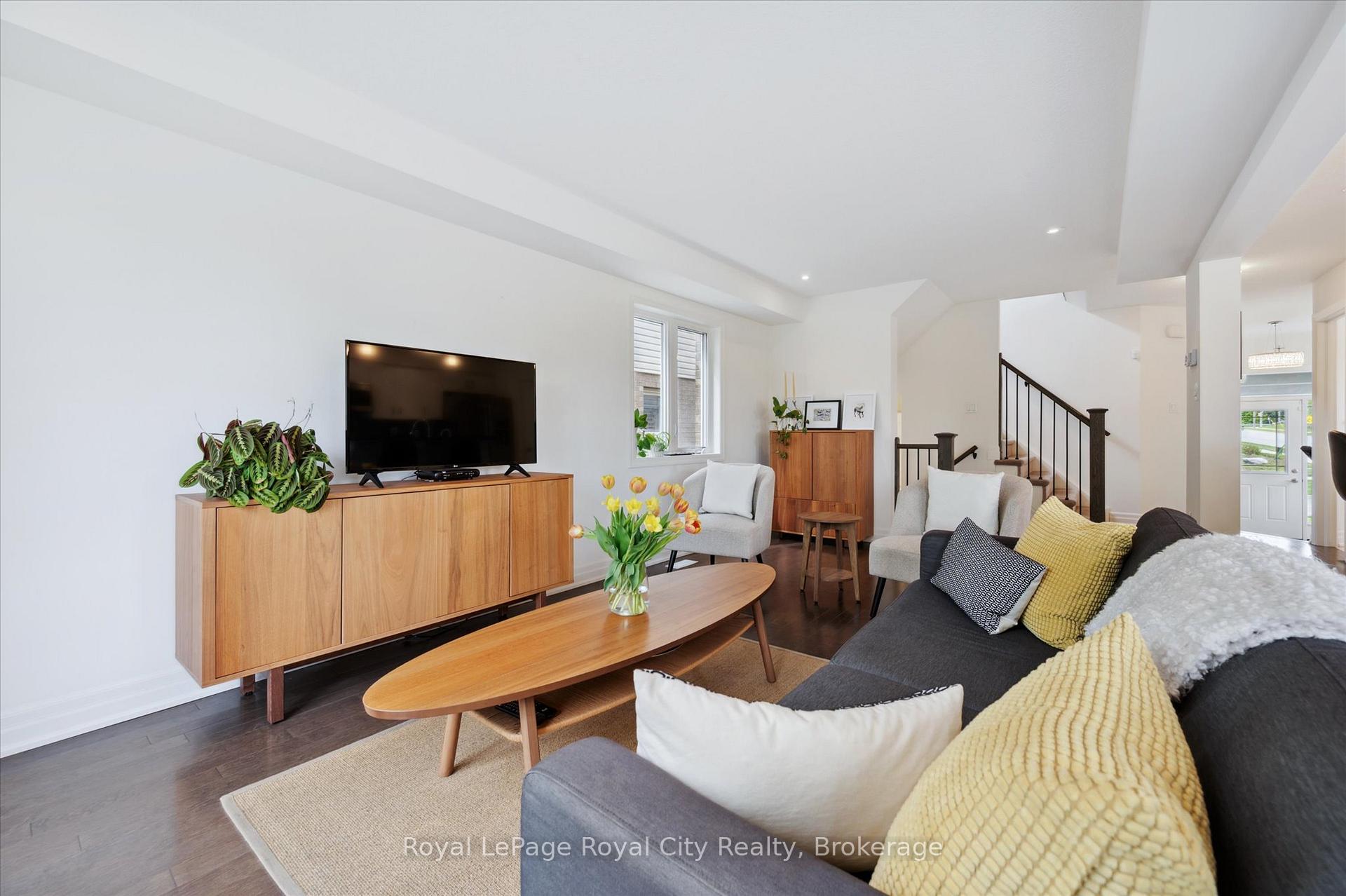 Photo 12 of 1 Samuel Drive, Guelph, Pineridge/Westminster Woods — HOMEH