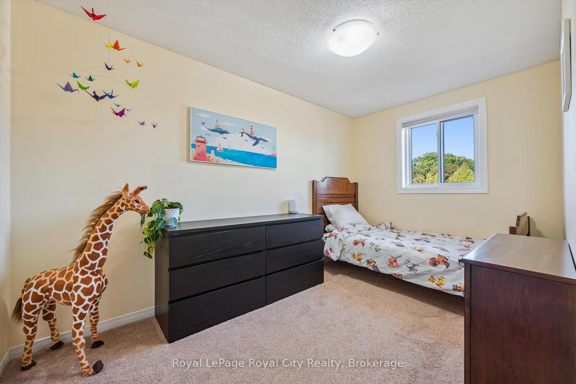 Photo 15 of 74 Troy Crescent, Guelph, Grange Road — HOMEH