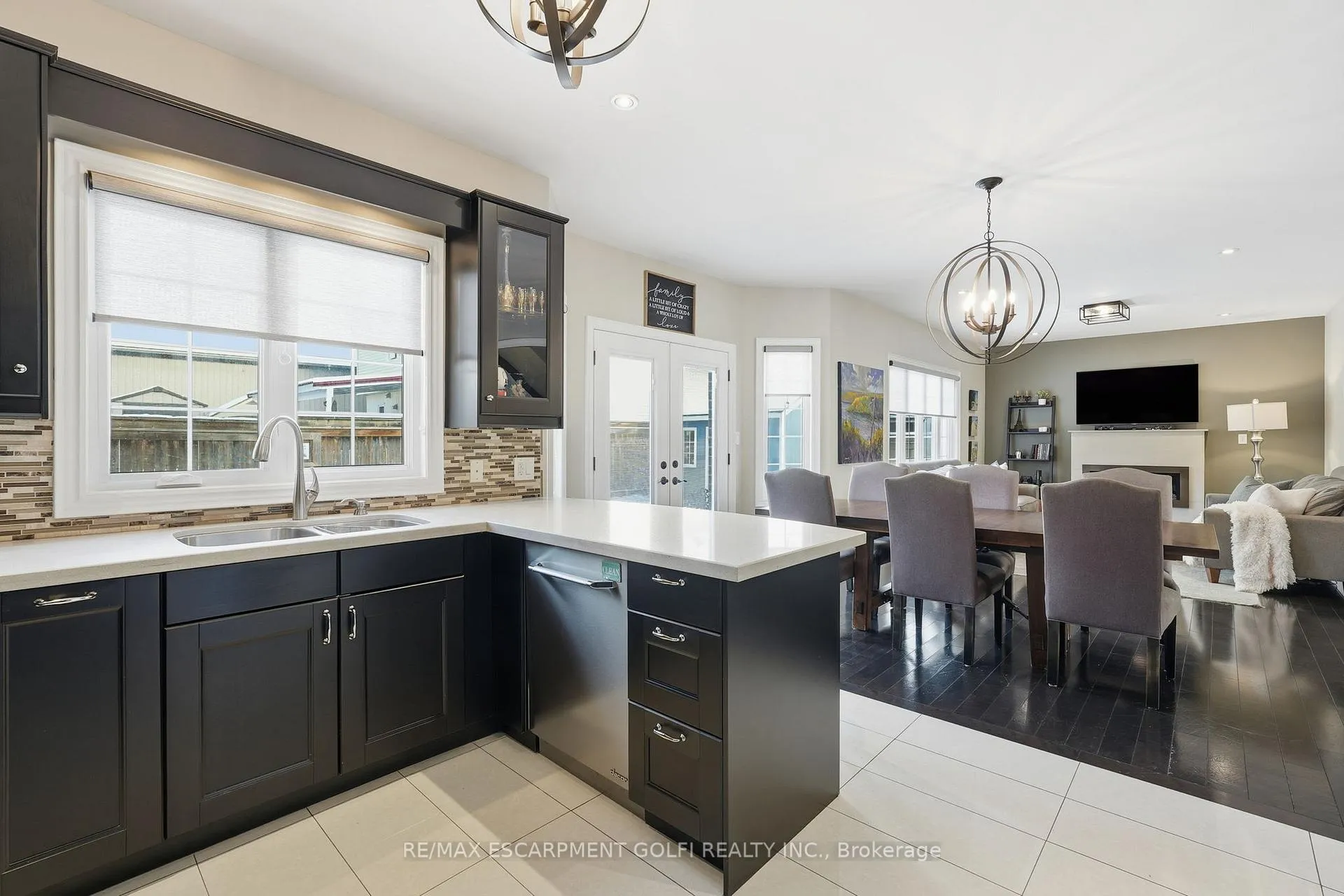 Photo 20 of 20 Vinegar Hill Street, Hamilton, Waterdown — HOMEH
