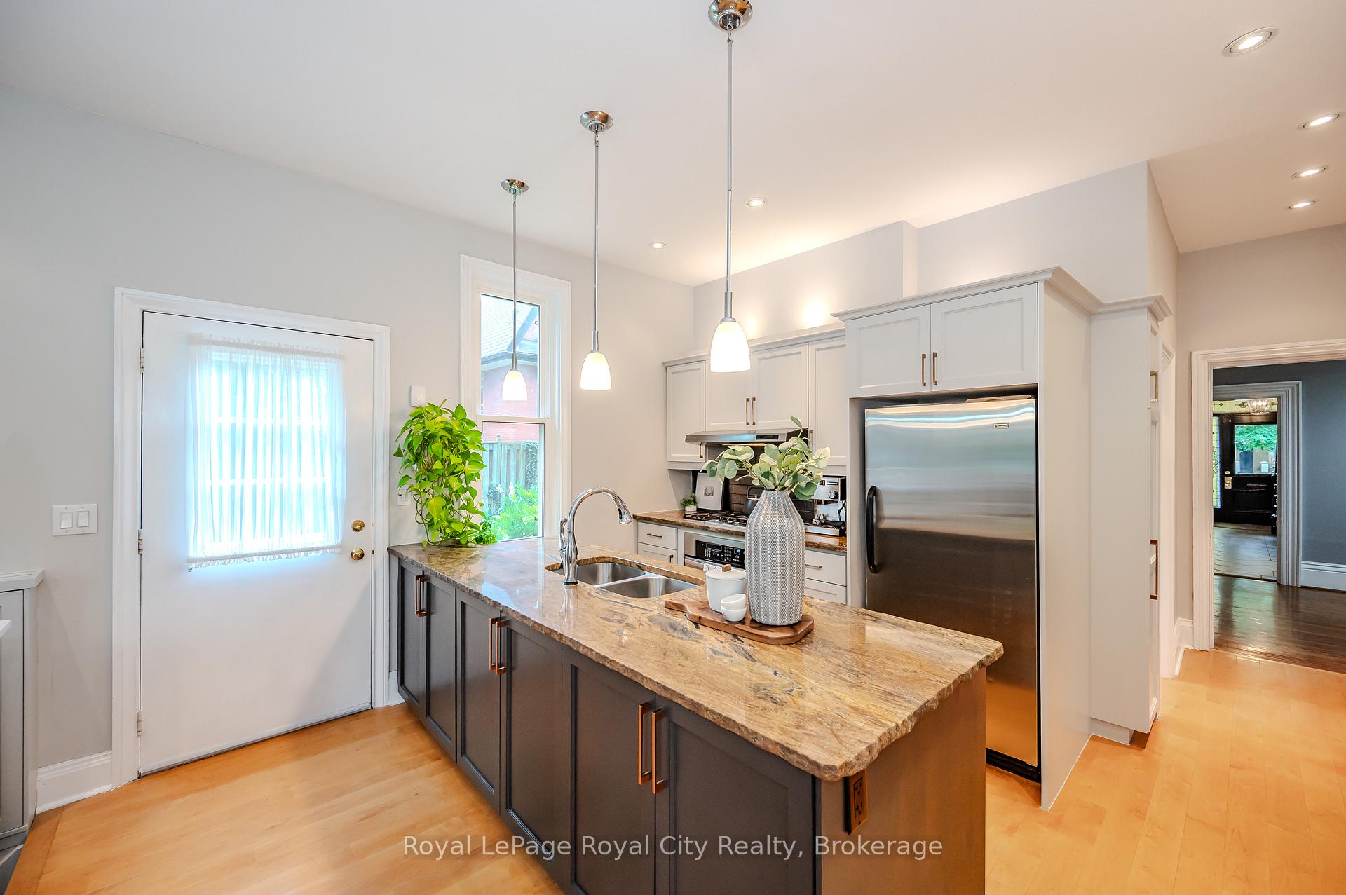 Photo 12 of 42 Liverpool Street, Guelph, Downtown — HOMEH