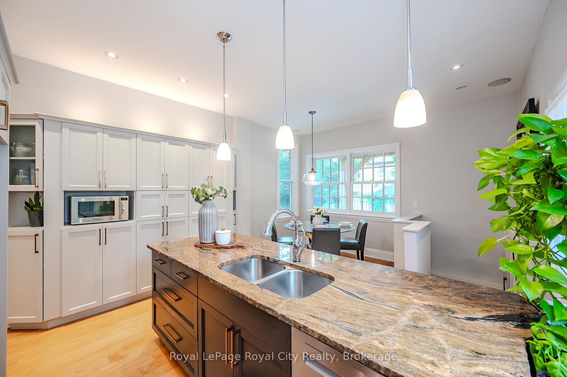 Photo 13 of 42 Liverpool Street, Guelph, Downtown — HOMEH