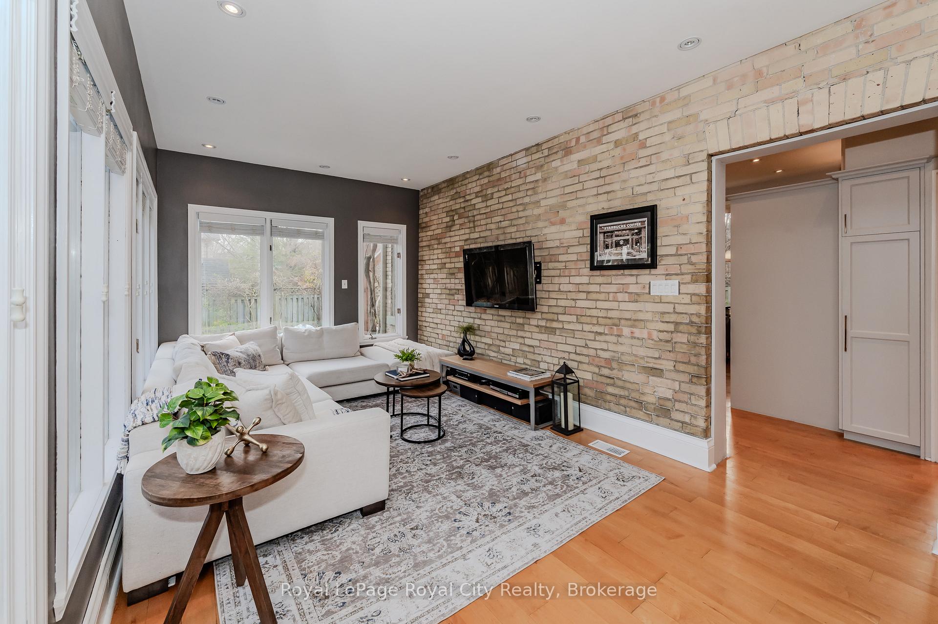 Photo 16 of 42 Liverpool Street, Guelph, Downtown — HOMEH