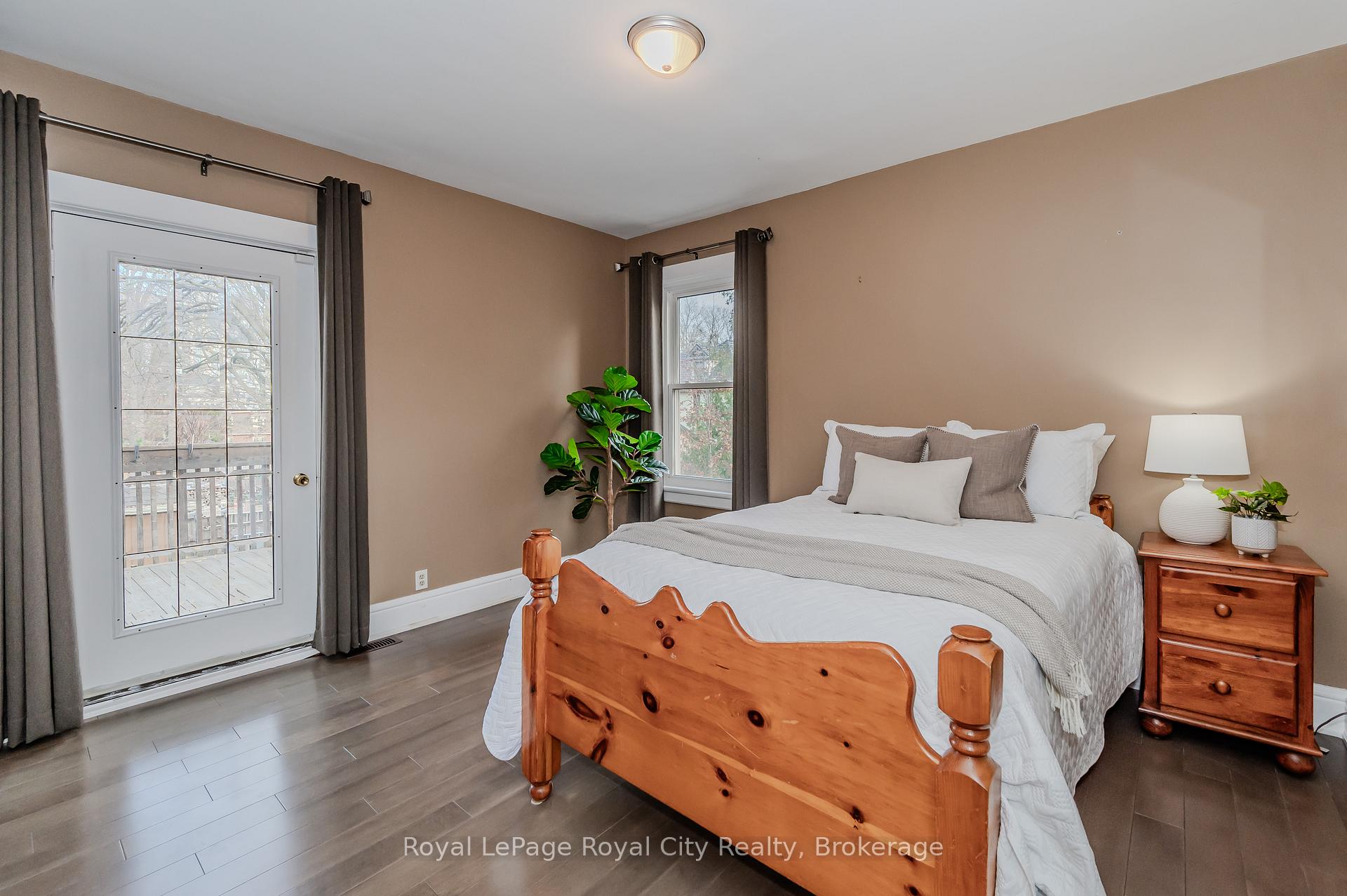 Photo 24 of 42 Liverpool Street, Guelph, Downtown — HOMEH