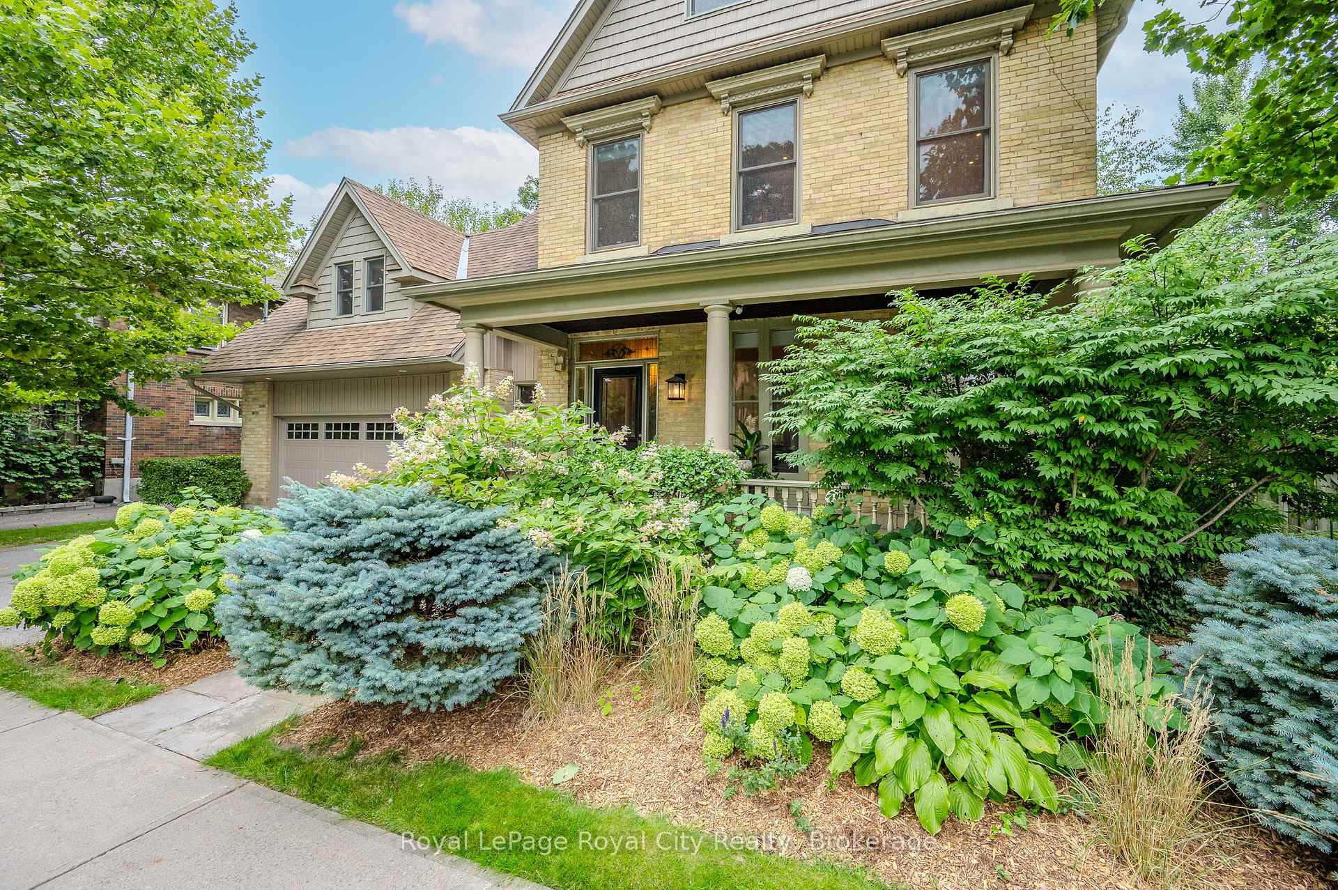 Photo 46 of 42 Liverpool Street, Guelph, Downtown — HOMEH