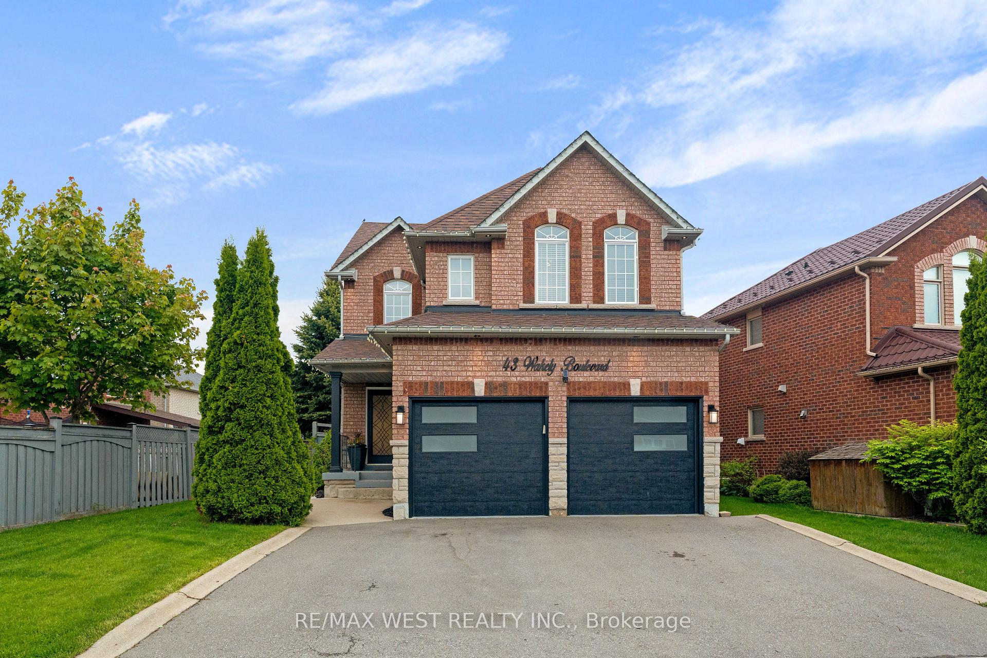 Photo 1 of 43 Wakely Boulevard, Caledon, Bolton West — HOMEH