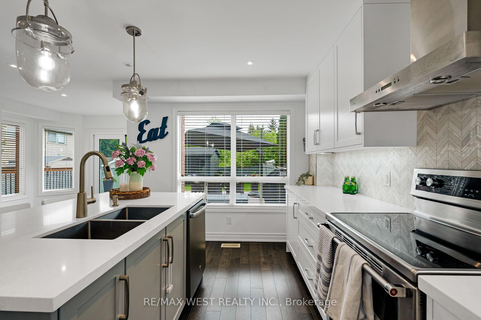 Photo 18 of 43 Wakely Boulevard, Caledon, Bolton West — HOMEH