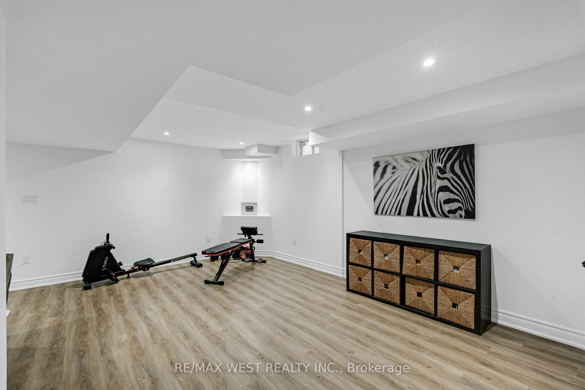Photo 42 of 43 Wakely Boulevard, Caledon, Bolton West — HOMEH
