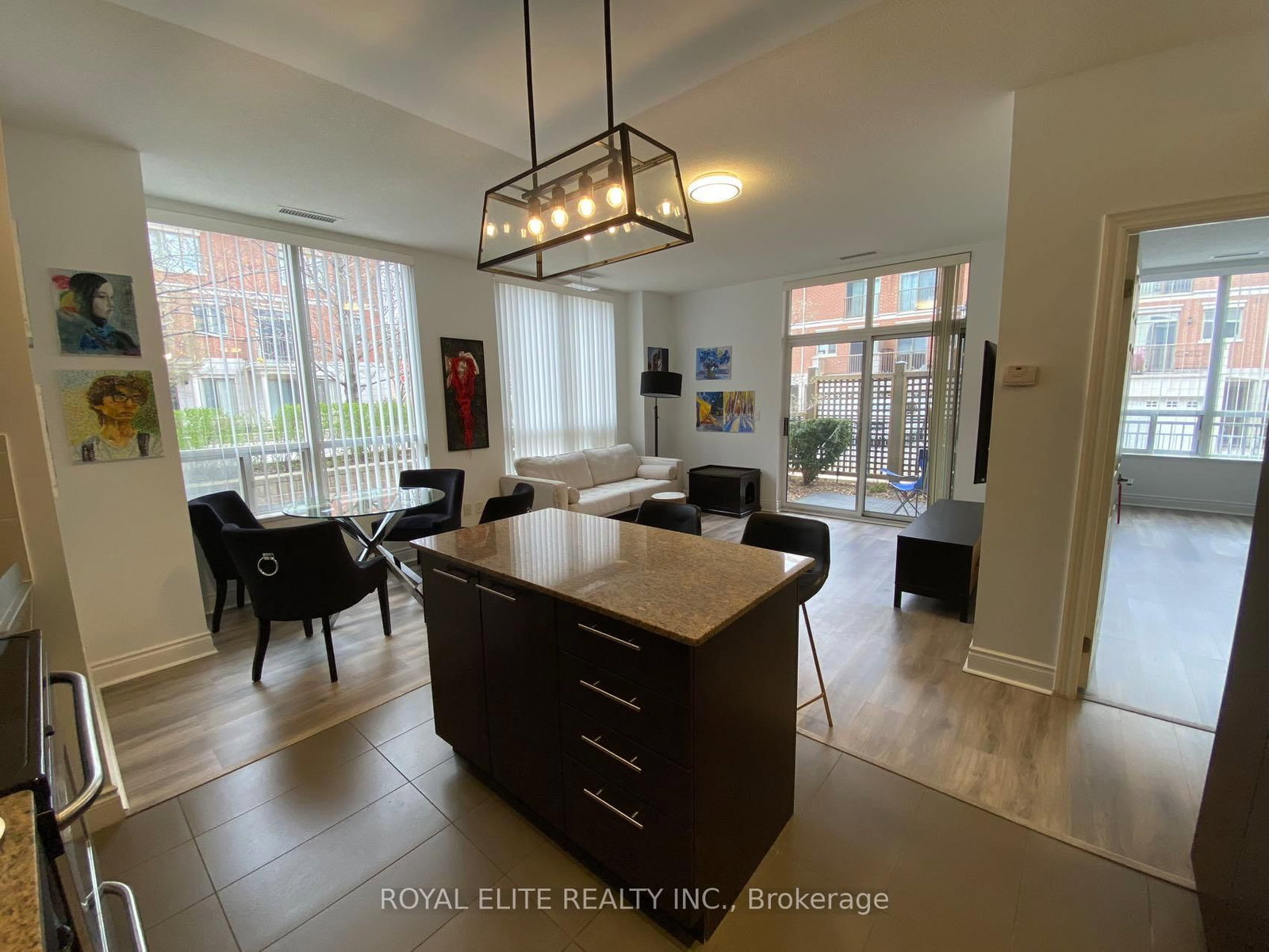 Photo 6 of Unit 102, 39 Galleria Pkwy, Markham, Commerce Valley — HOMEH