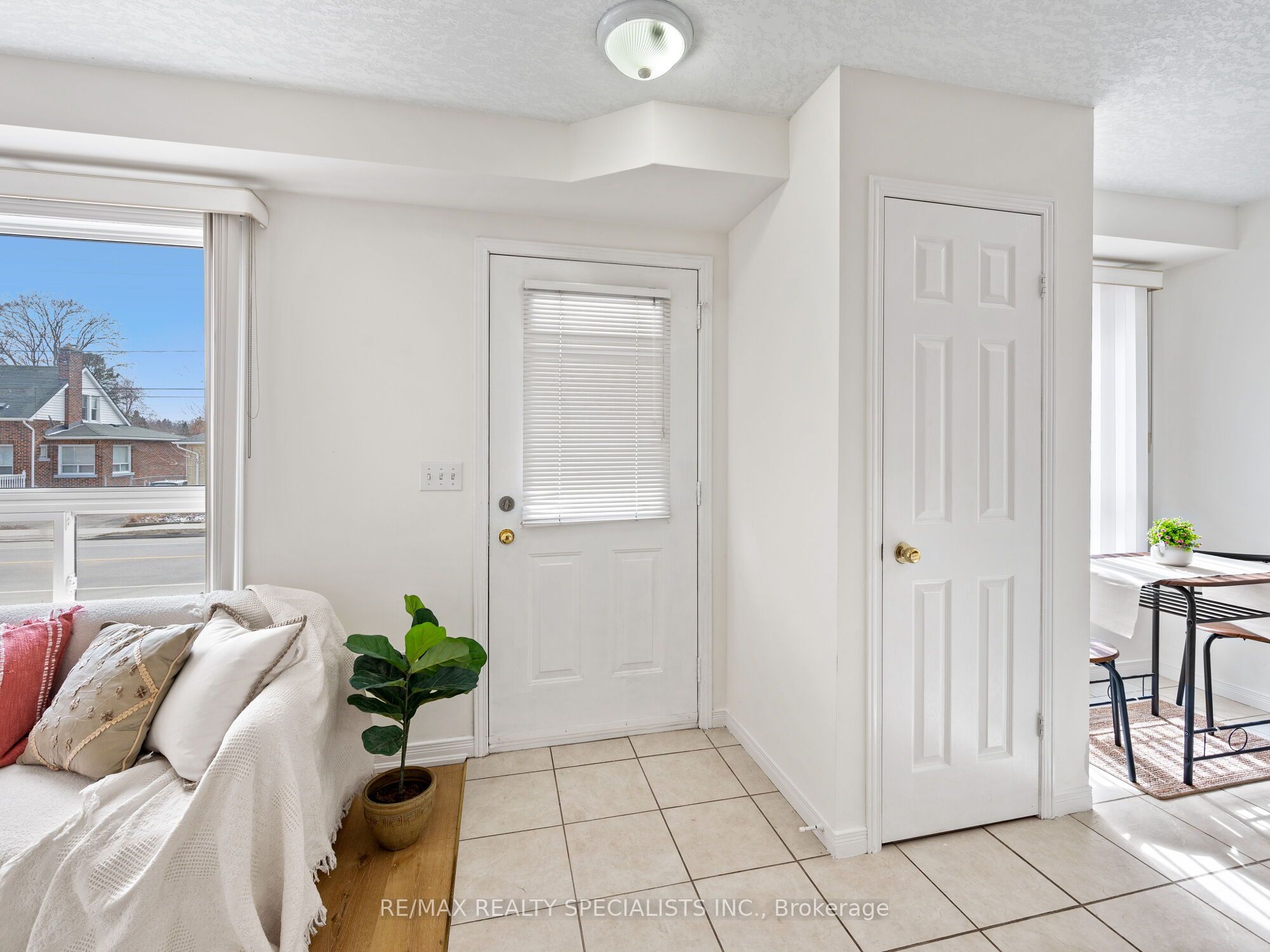 Photo 38 of Unit 1, 142 York Road, Guelph, St. Patrick's Ward — HOMEH