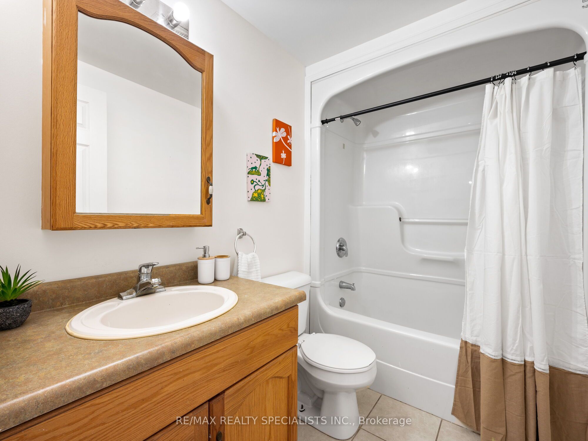 Photo 56 of Unit 1, 142 York Road, Guelph, St. Patrick's Ward — HOMEH