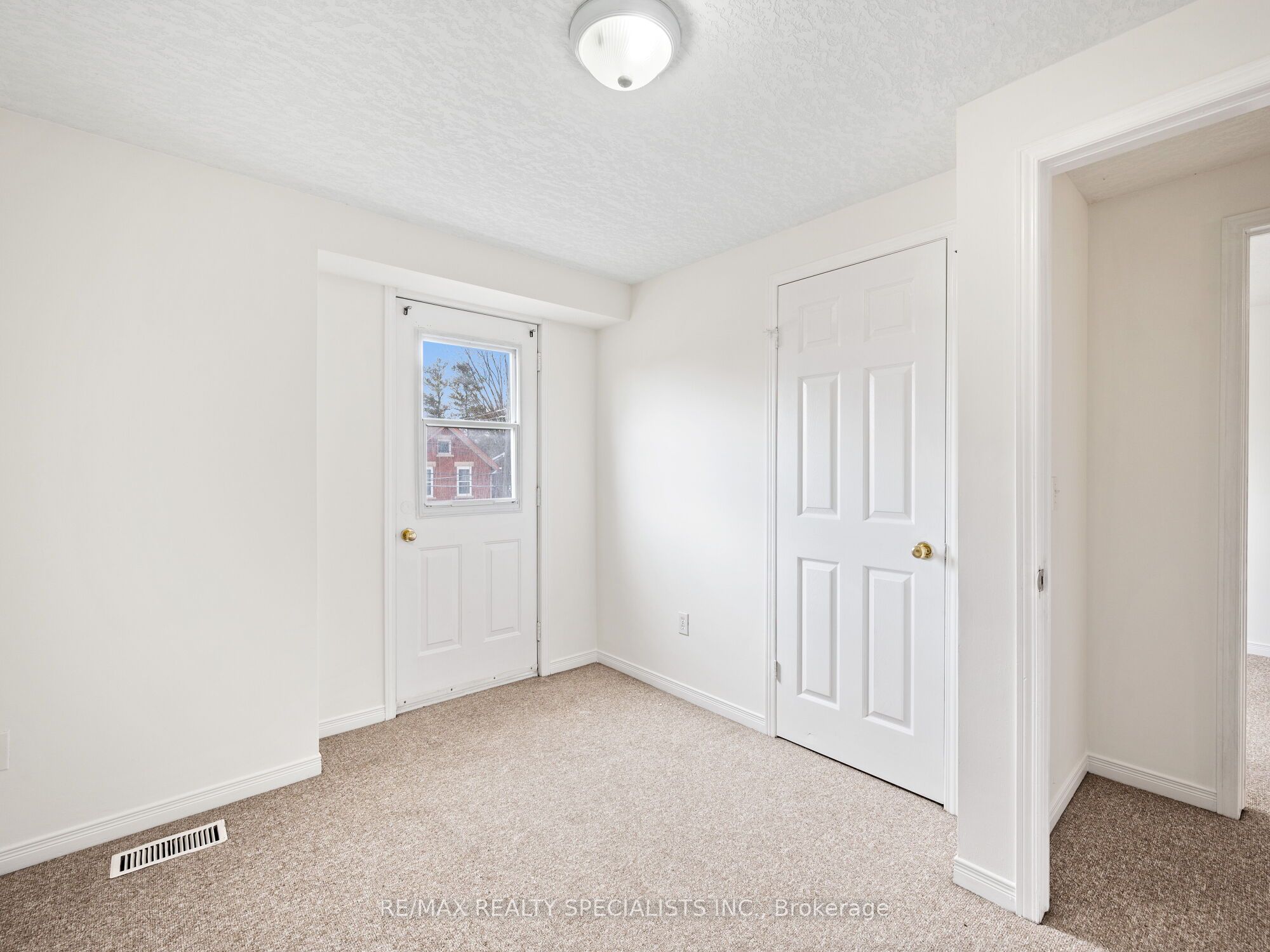 Photo 50 of Unit 1, 142 York Road, Guelph, St. Patrick's Ward — HOMEH