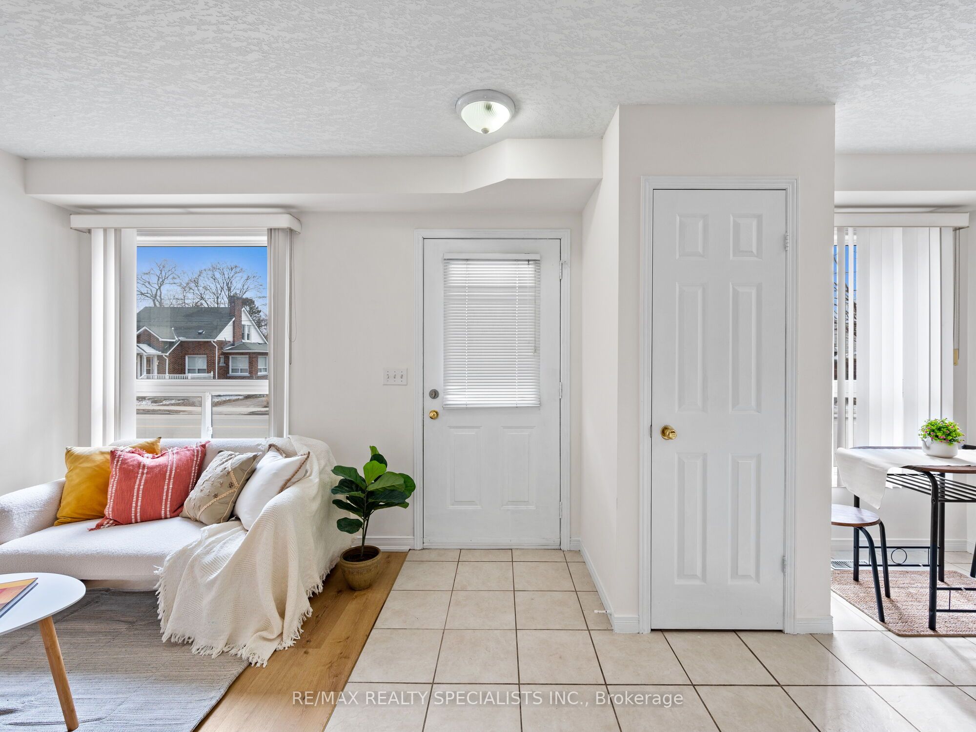 Photo 37 of Unit 1, 142 York Road, Guelph, St. Patrick's Ward — HOMEH