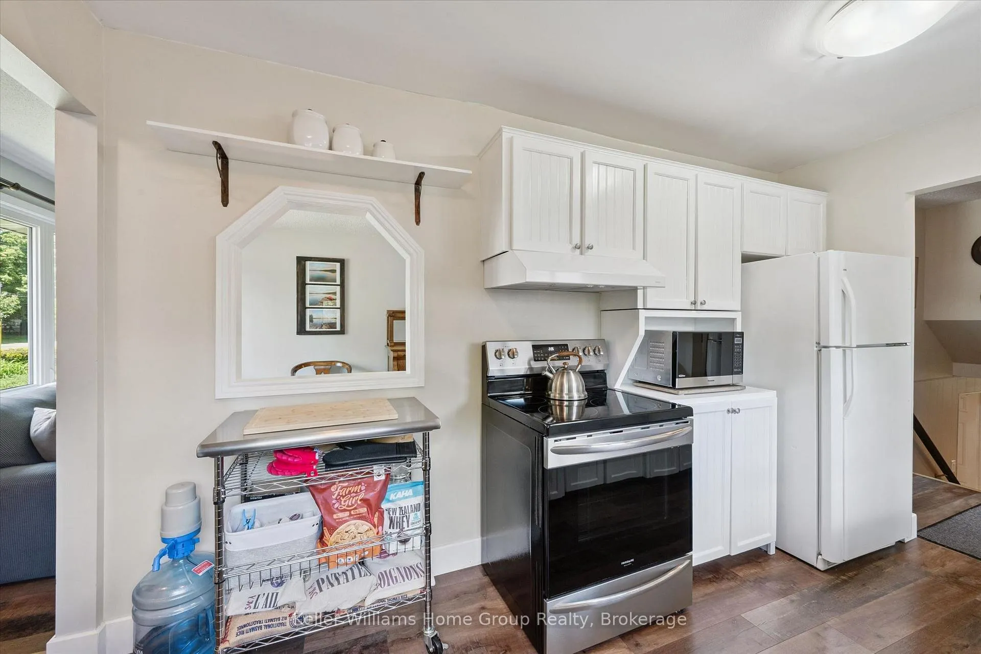 Photo 12 of 1 Islington Avenue, Guelph, Victoria North — HOMEH