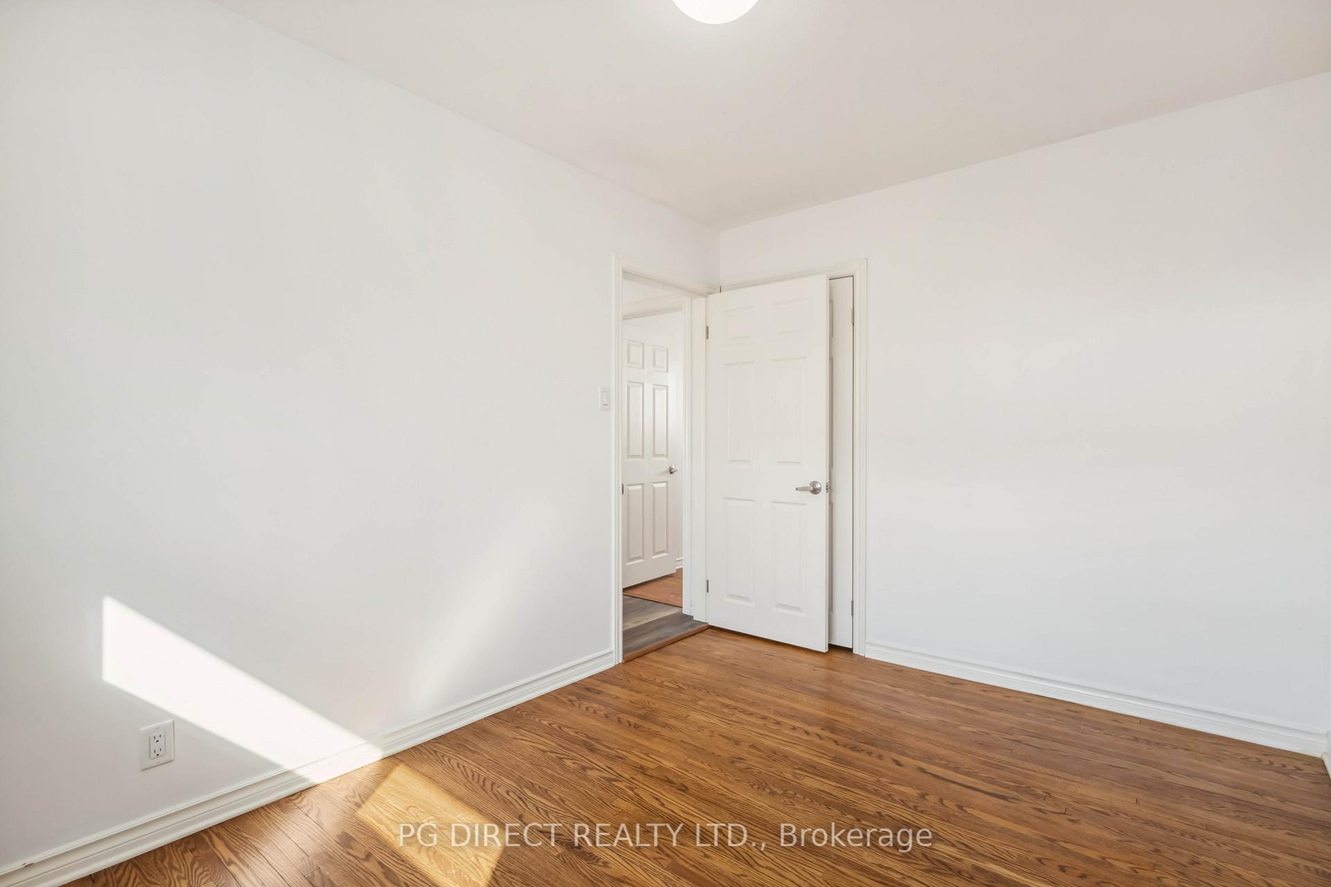 Photo 13 of 657 Chamberlain Street, Peterborough, Otonabee Ward 1 — HOMEH