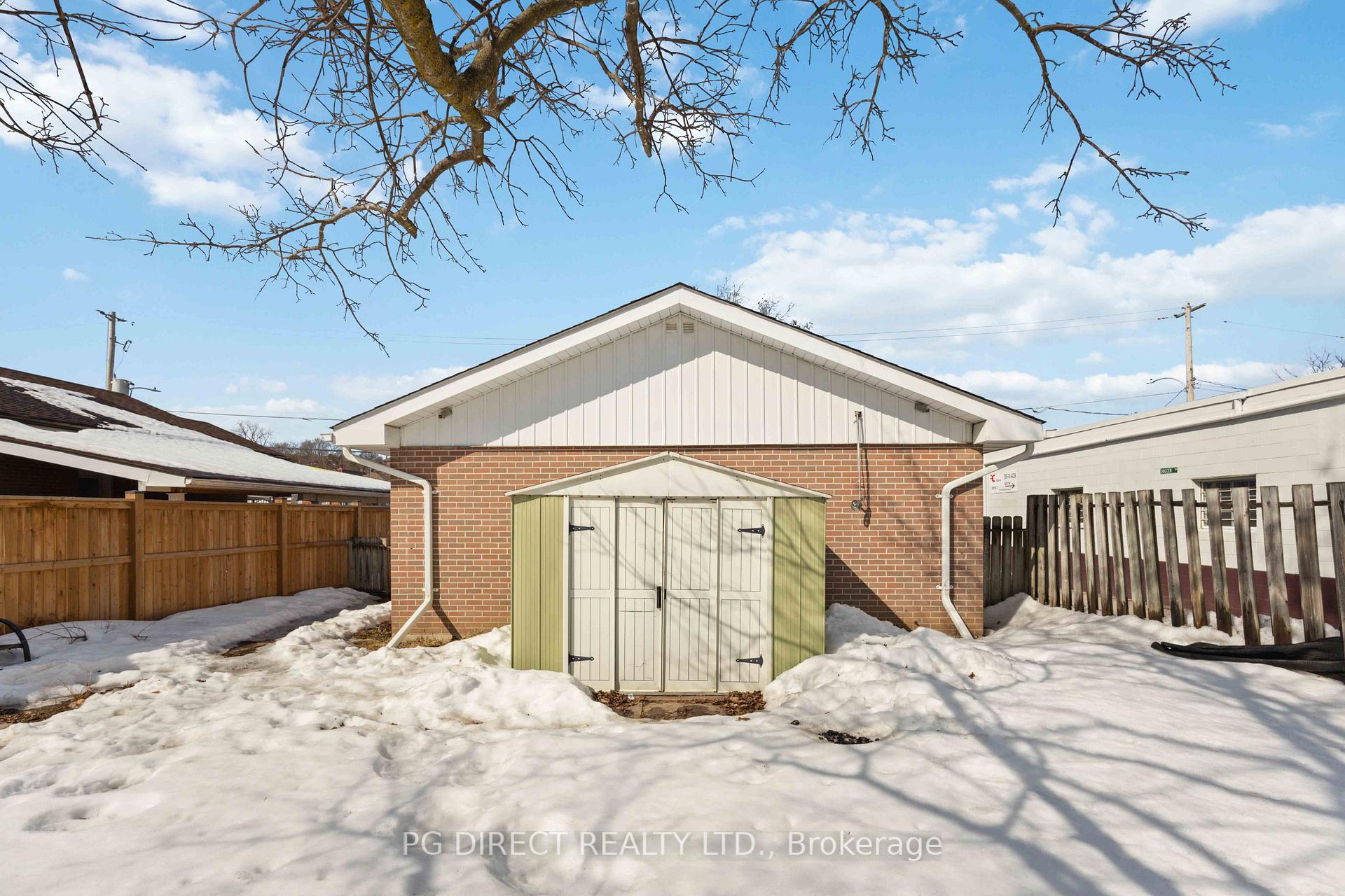 Photo 20 of 657 Chamberlain Street, Peterborough, Otonabee Ward 1 — HOMEH