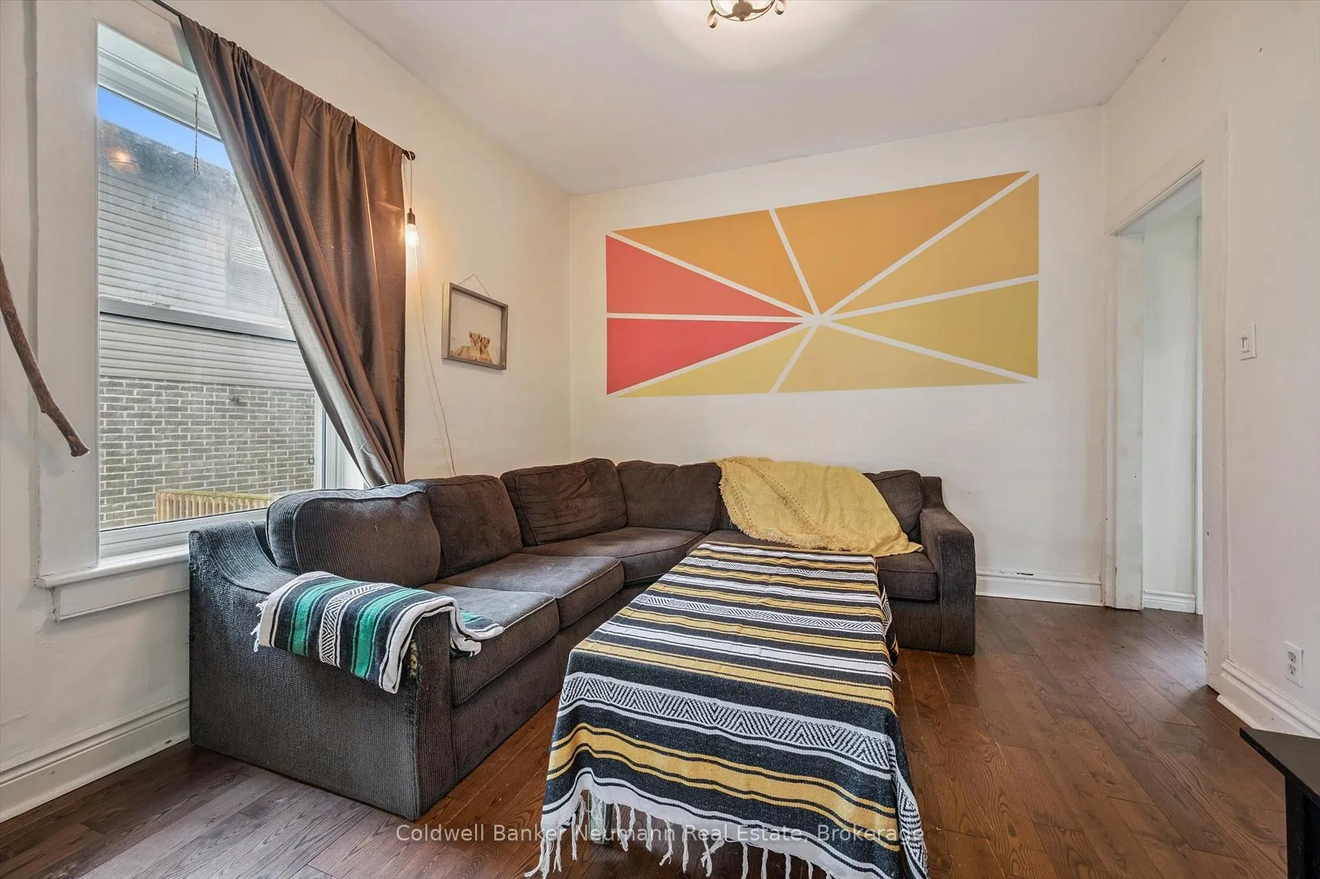 Photo 4 of 49 Dublin Street S, Guelph, Downtown — HOMEH