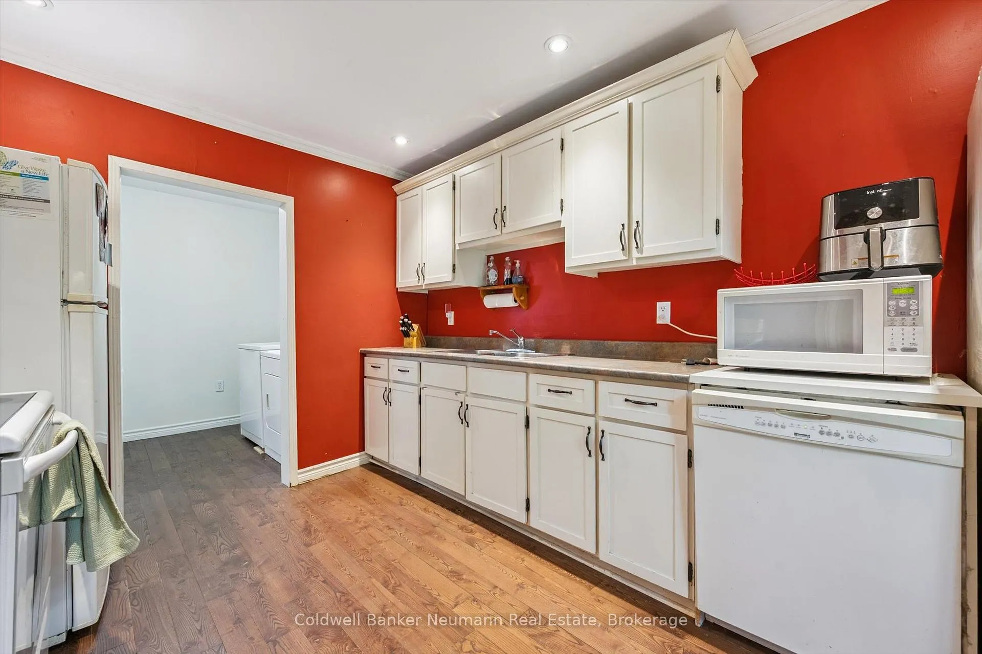 Photo 8 of 49 Dublin Street S, Guelph, Downtown — HOMEH