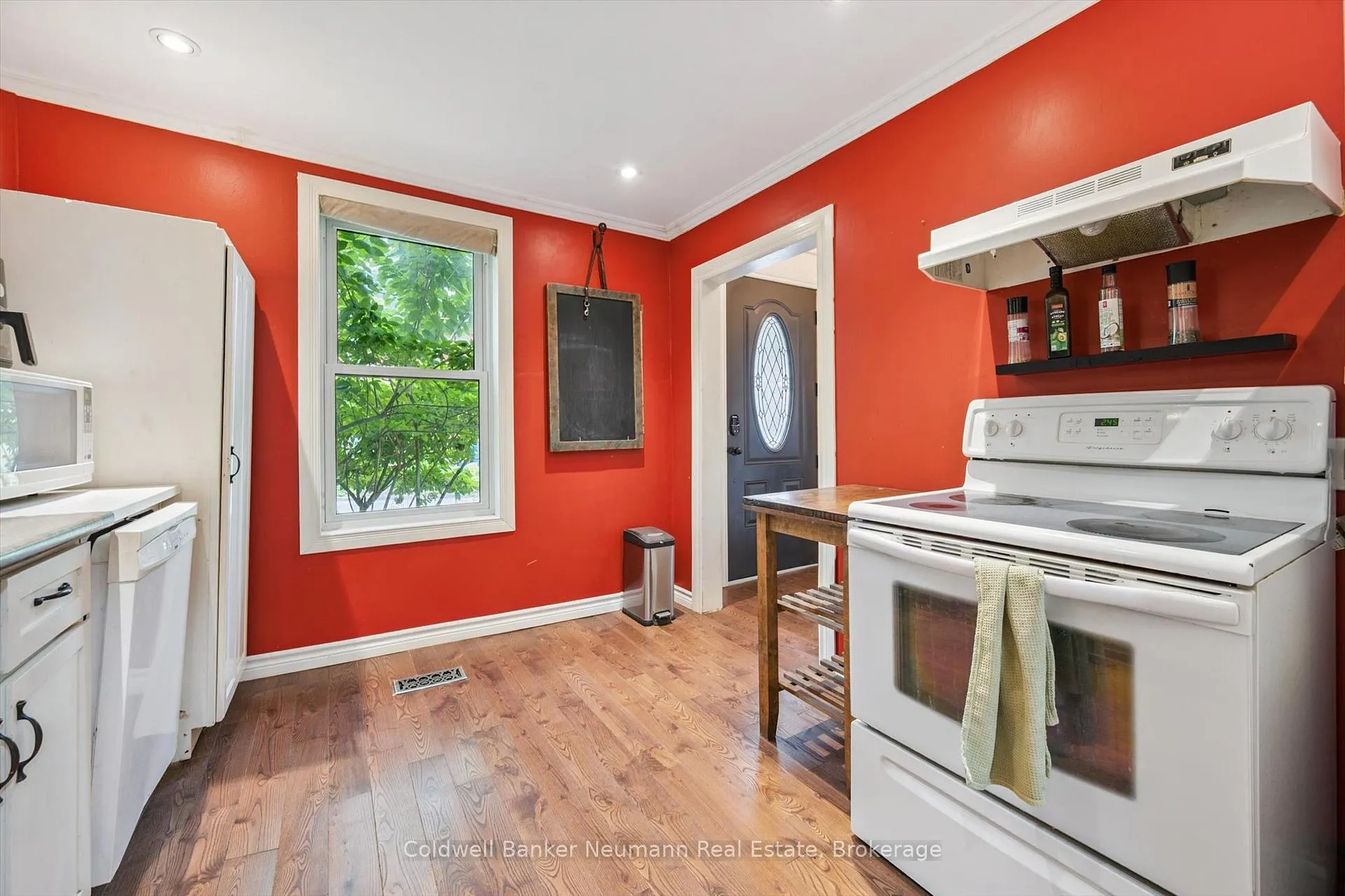 Photo 10 of 49 Dublin Street S, Guelph, Downtown — HOMEH