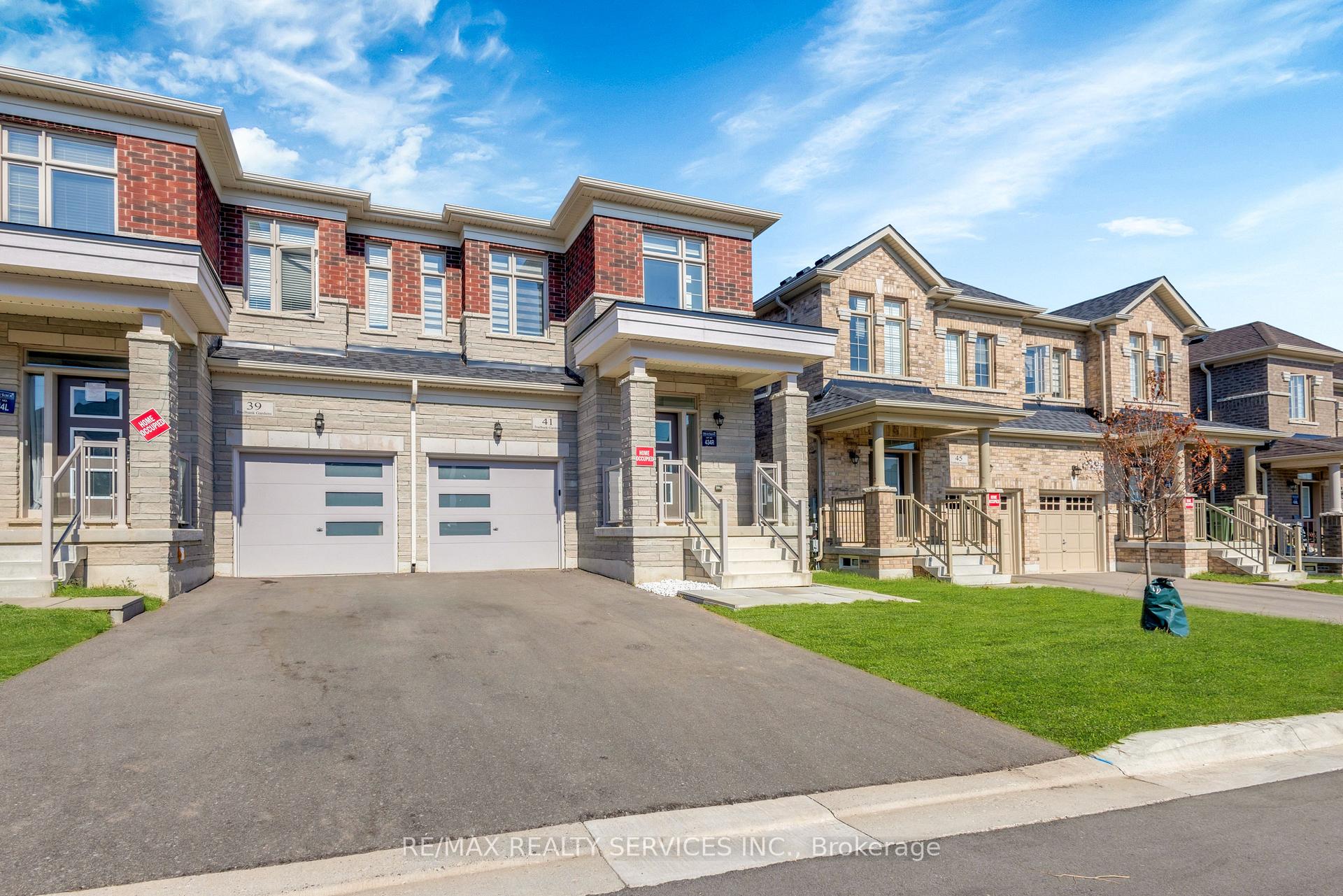 Photo 2 of 41 Trail Bank Gardens, Hamilton, Waterdown — HOMEH