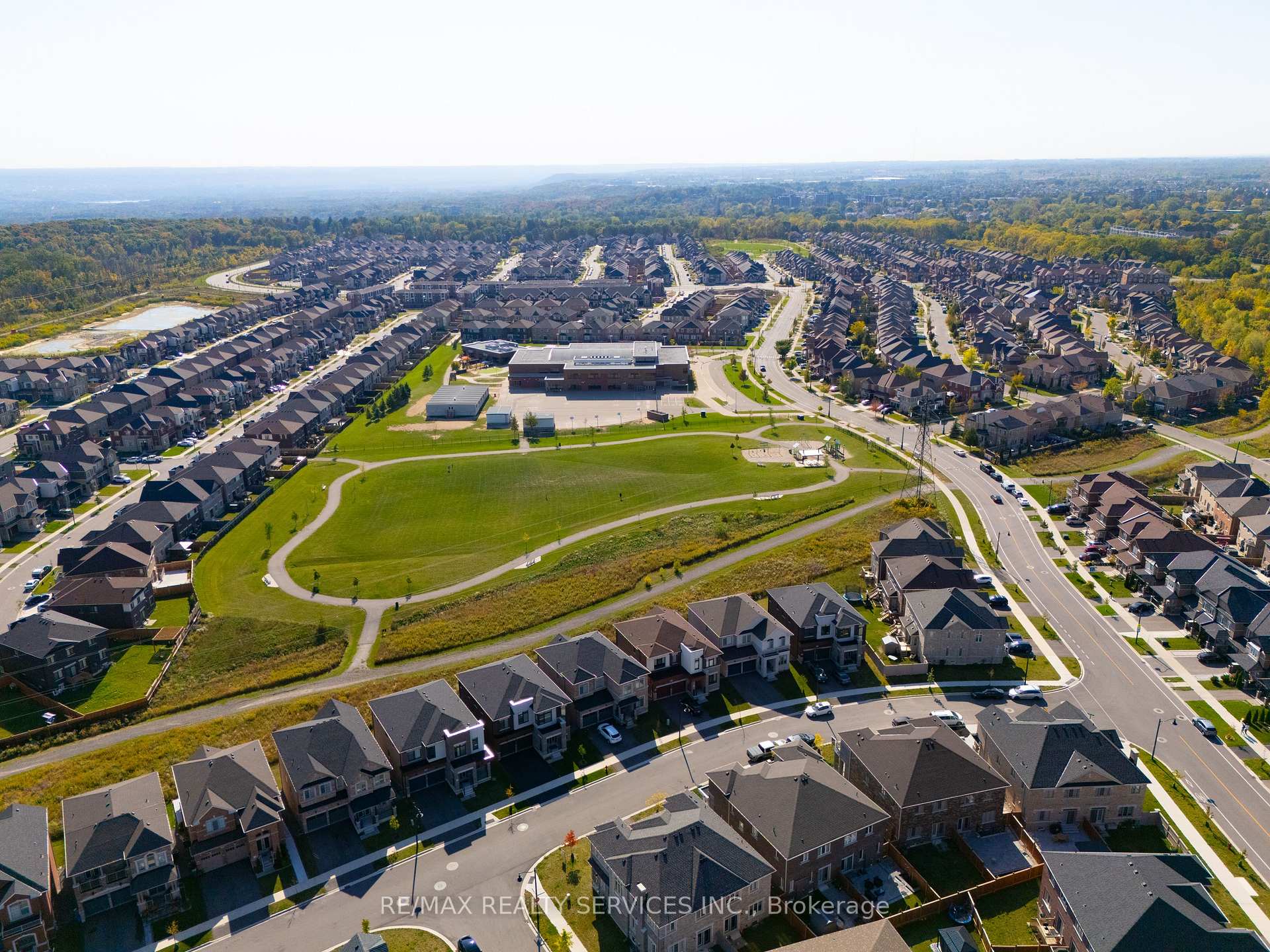 Photo 46 of 41 Trail Bank Gardens, Hamilton, Waterdown — HOMEH